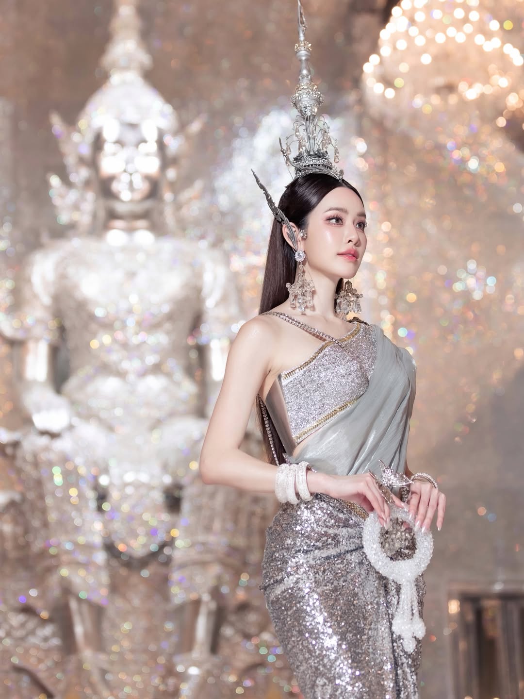 เกรซ - กาญจน์เกล้า ด้วยเศียรเกล้า