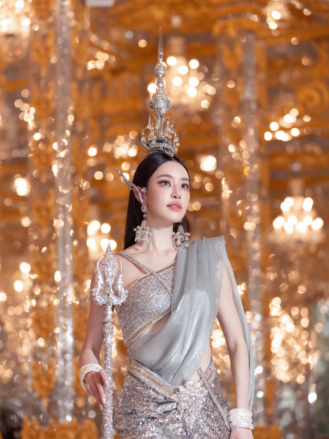 เกรซ - กาญจน์เกล้า ด้วยเศียรเกล้า