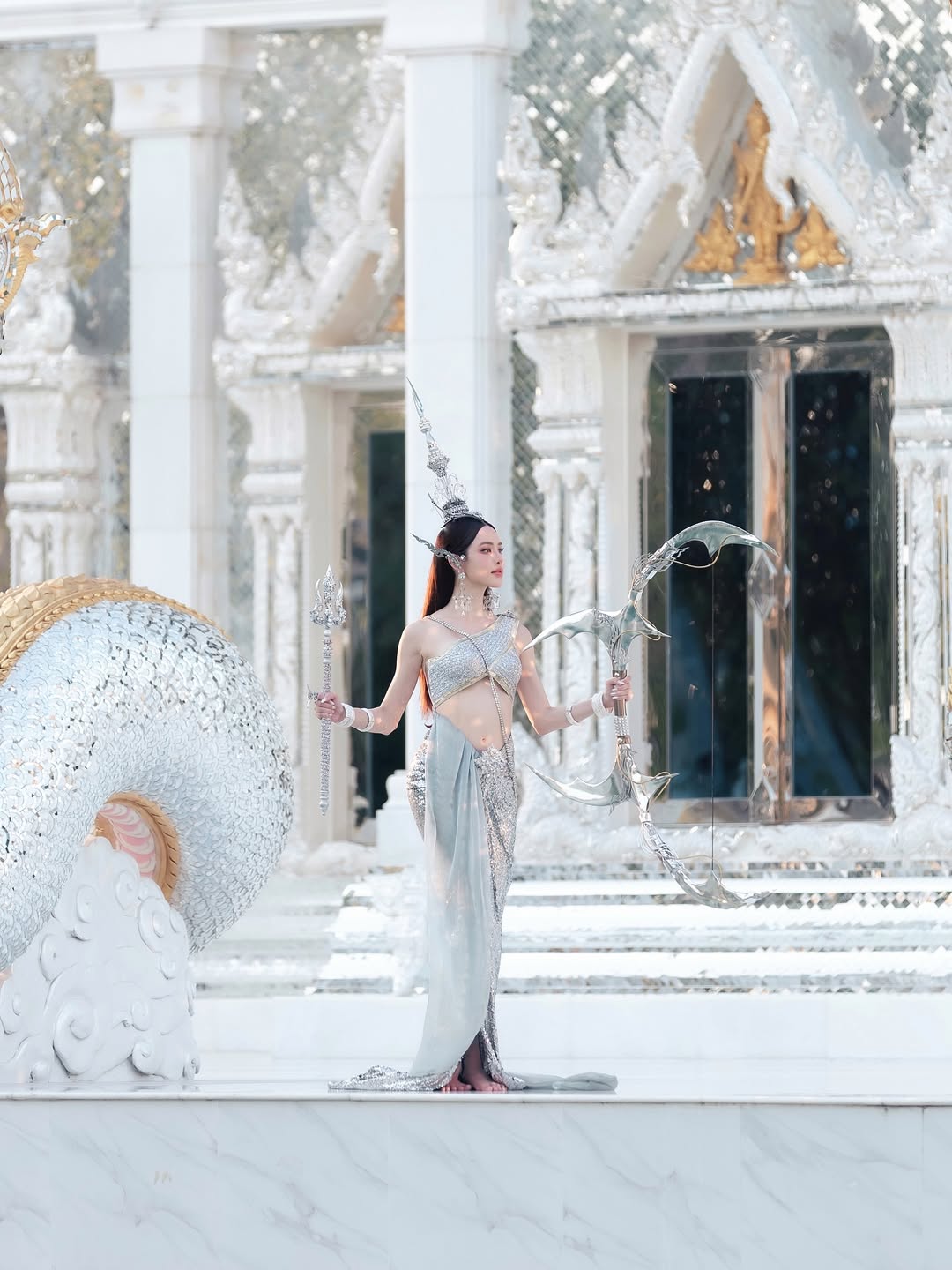 เกรซ - กาญจน์เกล้า ด้วยเศียรเกล้า