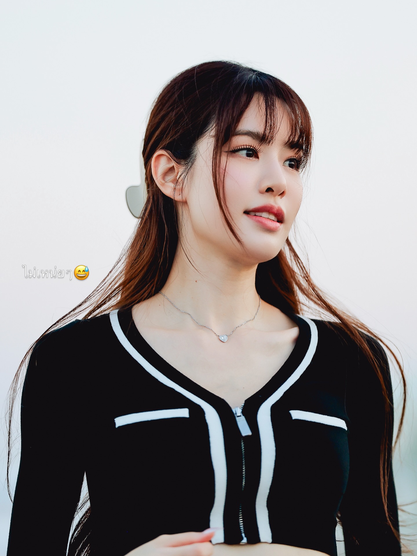 เกรซ - กาญจน์เกล้า ด้วยเศียรเกล้า