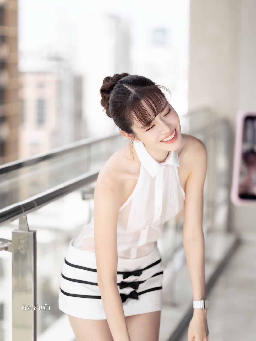 เกรซ - กาญจน์เกล้า ด้วยเศียรเกล้า