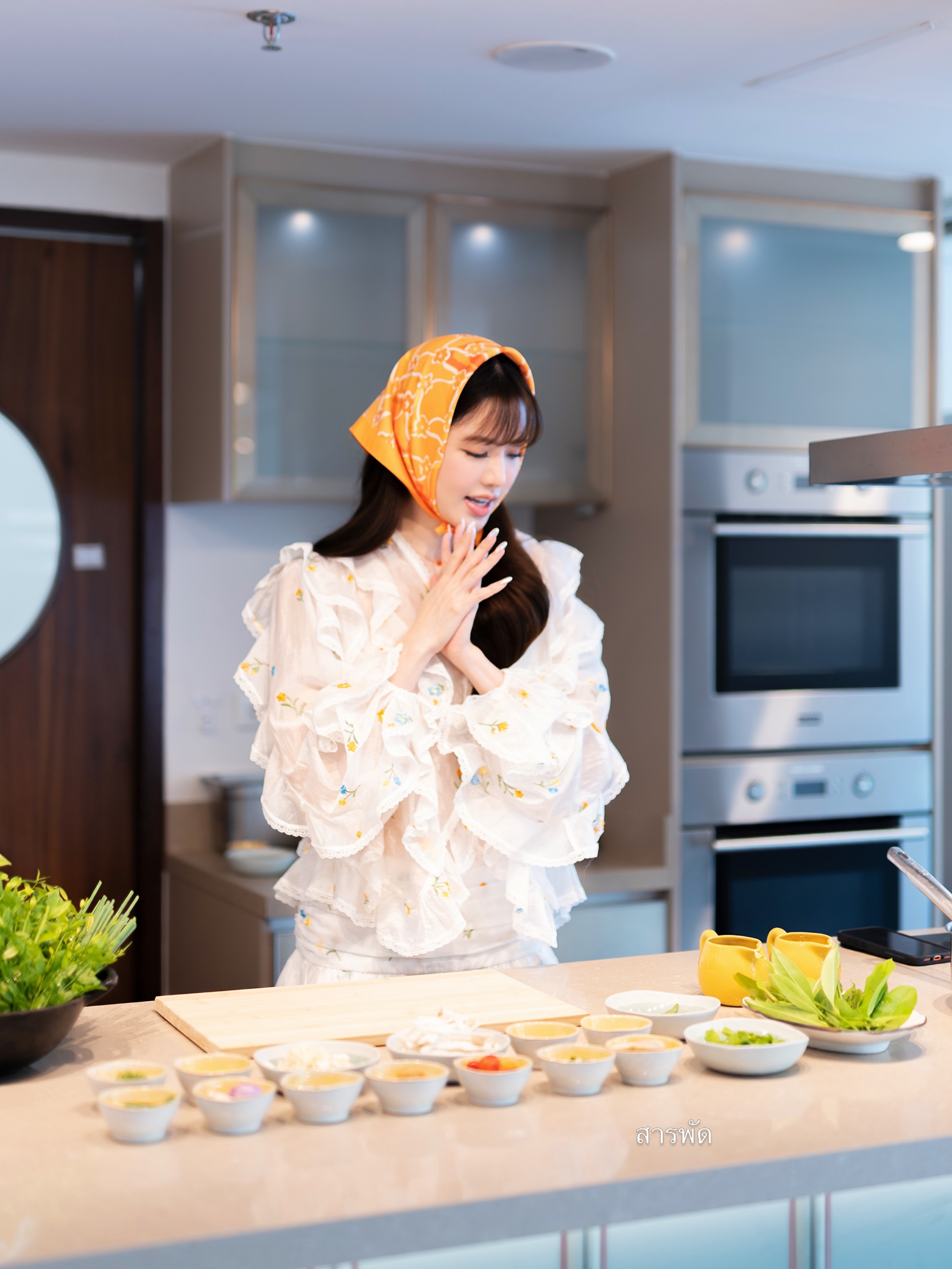 เกรซ - กาญจน์เกล้า ด้วยเศียรเกล้า