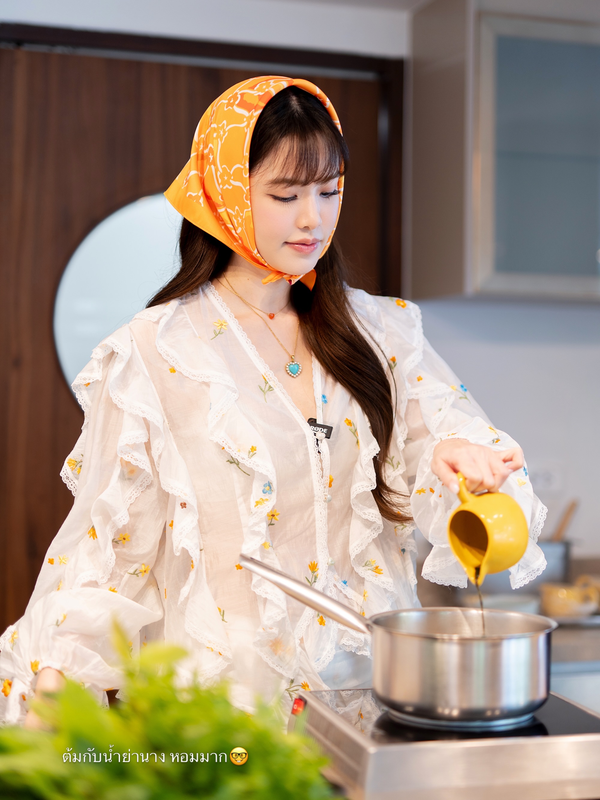 เกรซ - กาญจน์เกล้า ด้วยเศียรเกล้า