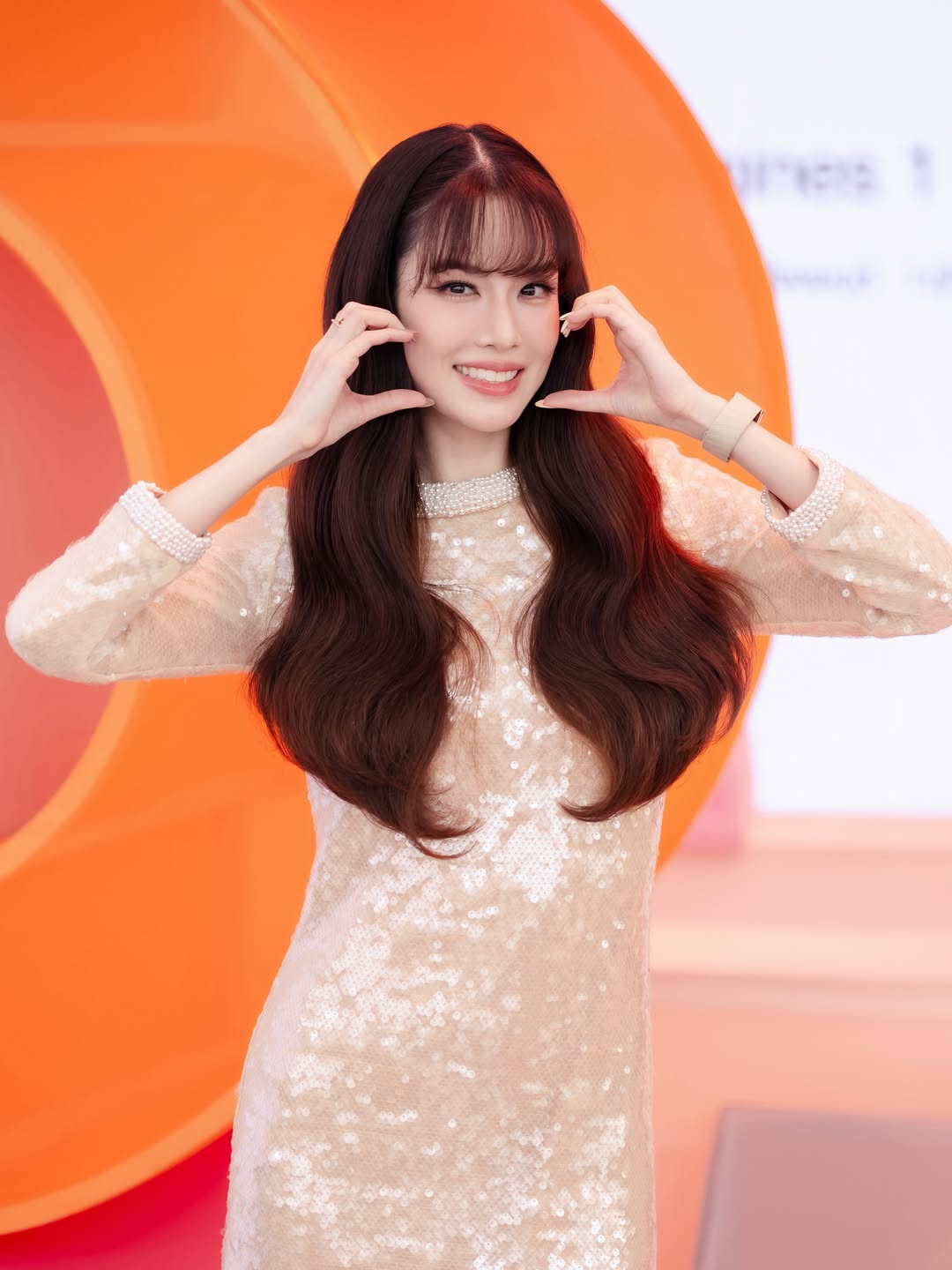 เกรซ - กาญจน์เกล้า ด้วยเศียรเกล้า