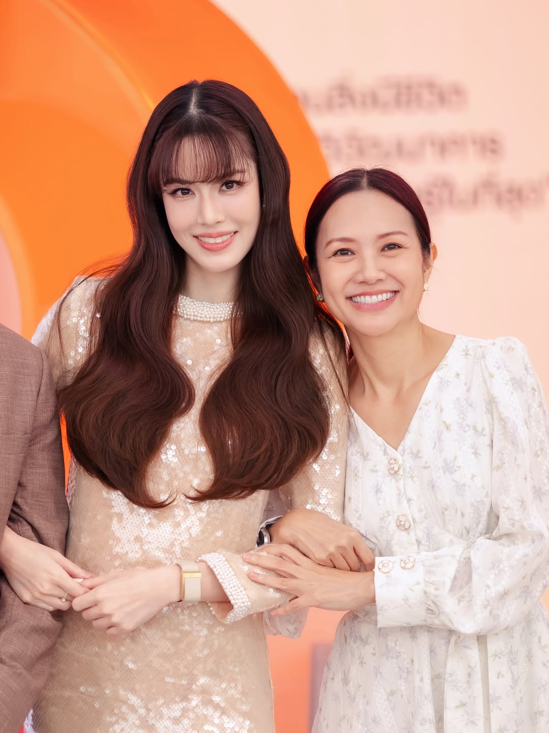 เกรซ - กาญจน์เกล้า ด้วยเศียรเกล้า
