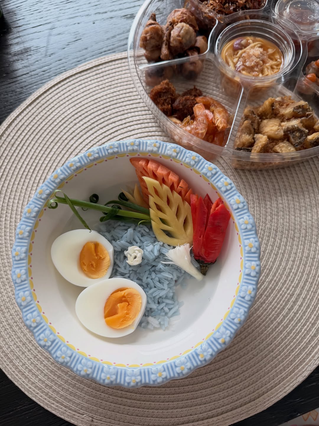 เกรซ - กาญจน์เกล้า ด้วยเศียรเกล้า