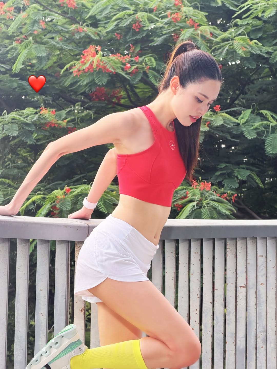 เกรซ - กาญจน์เกล้า ด้วยเศียรเกล้า