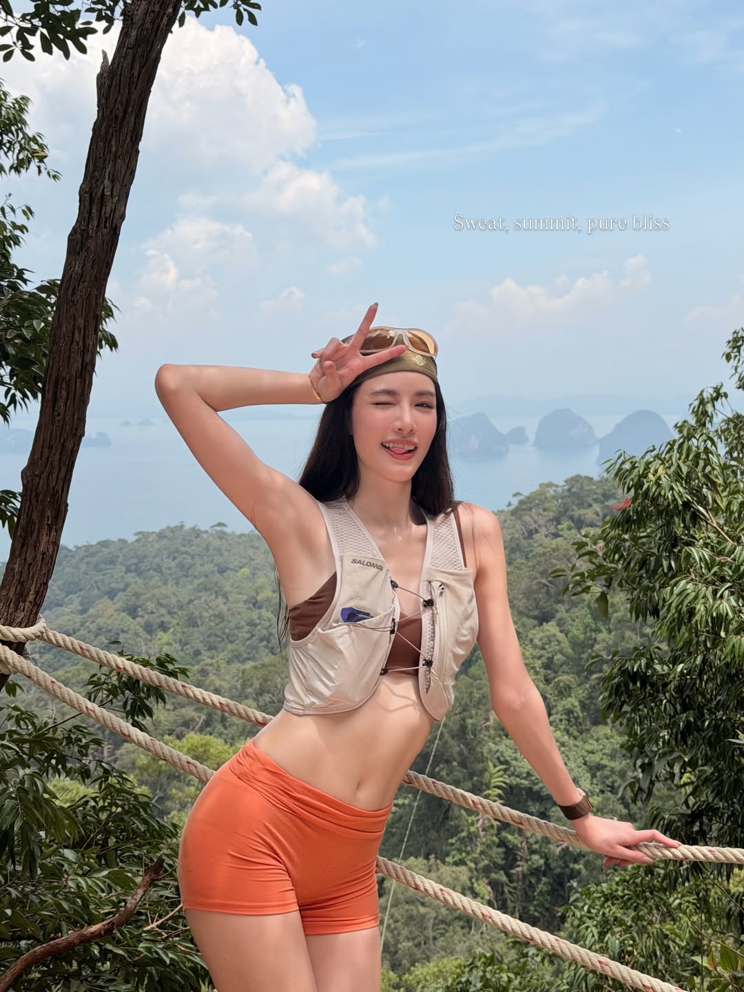 เกรซ - กาญจน์เกล้า ด้วยเศียรเกล้า
