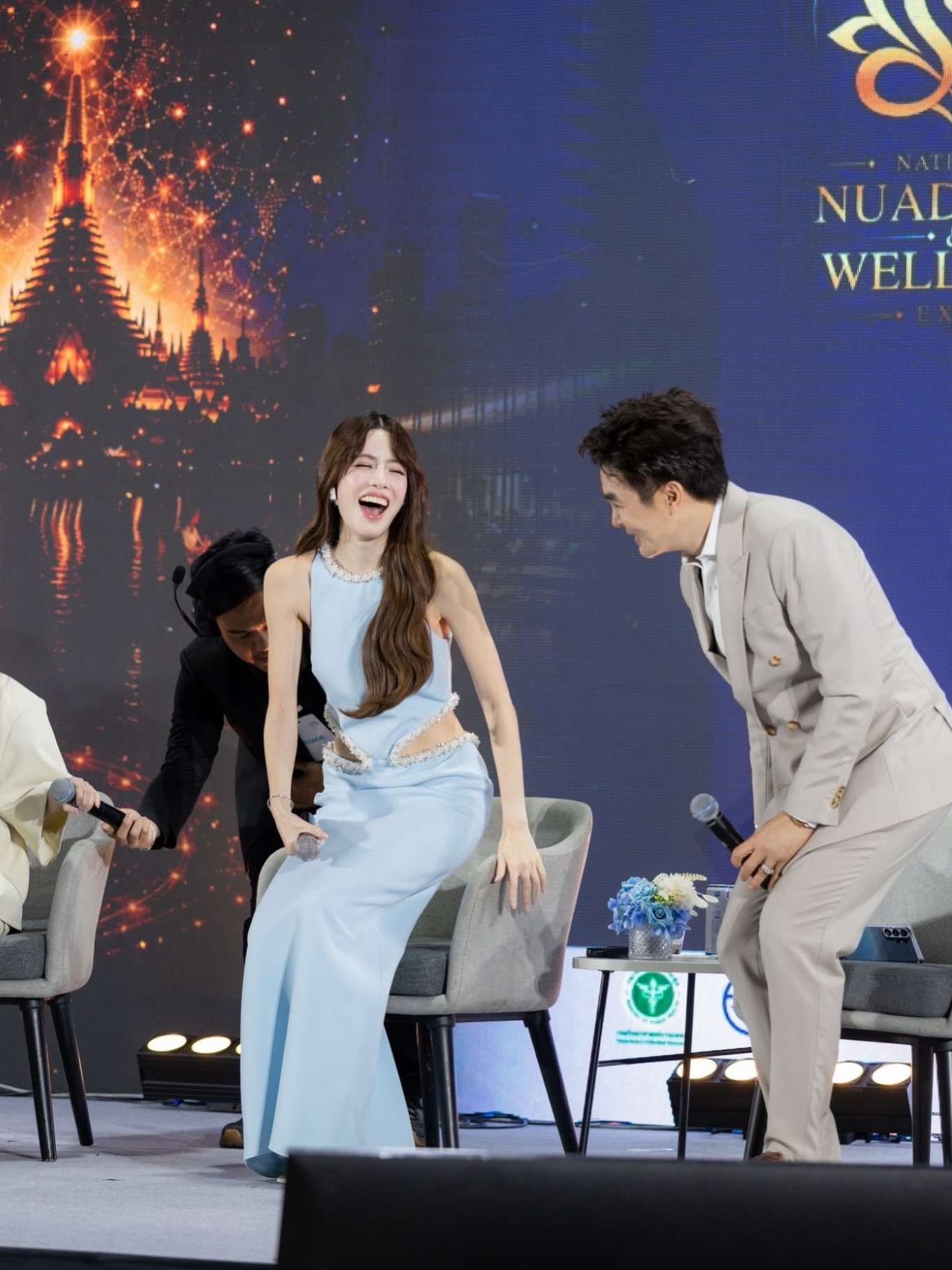 เกรซ - กาญจน์เกล้า ด้วยเศียรเกล้า