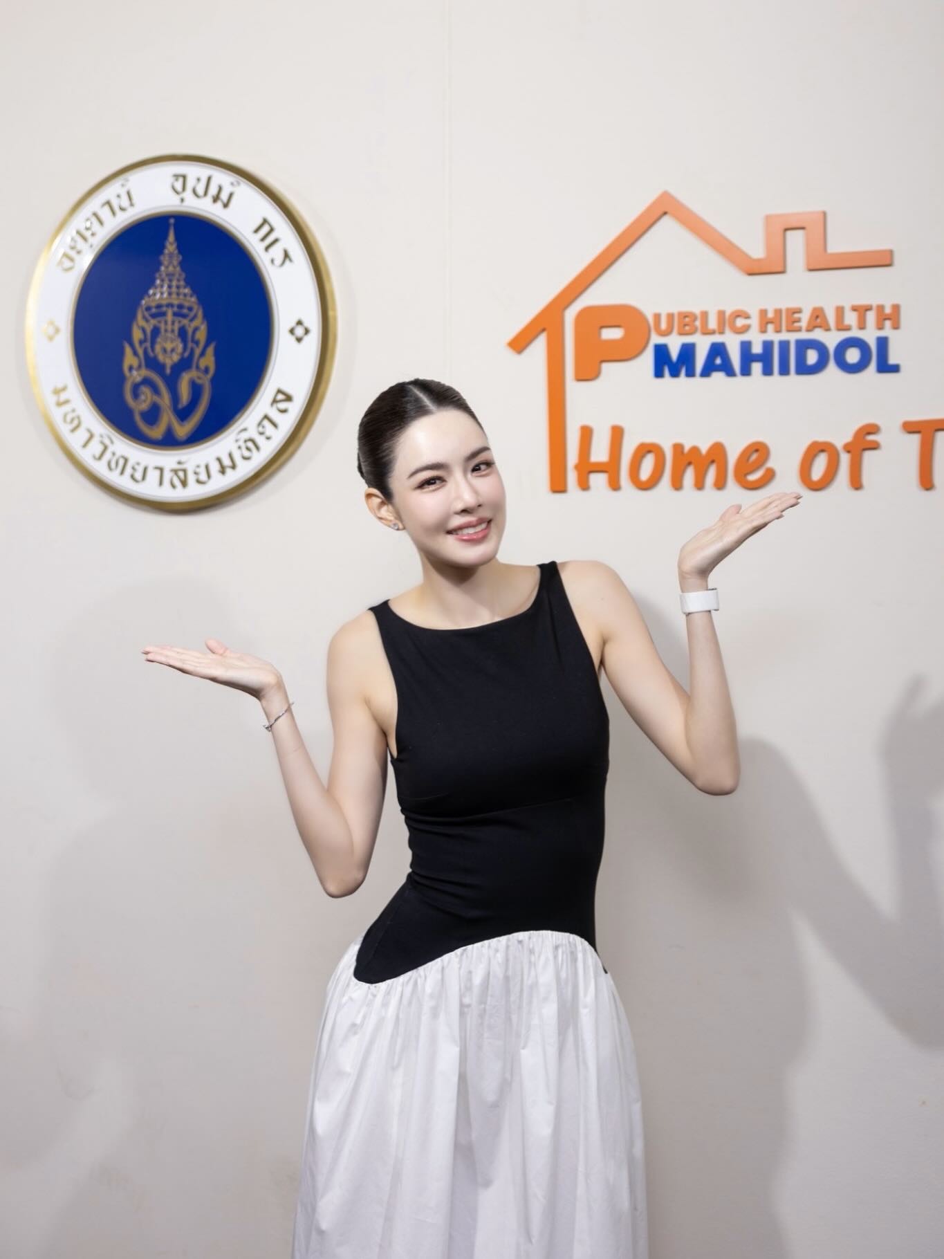เกรซ - กาญจน์เกล้า ด้วยเศียรเกล้า