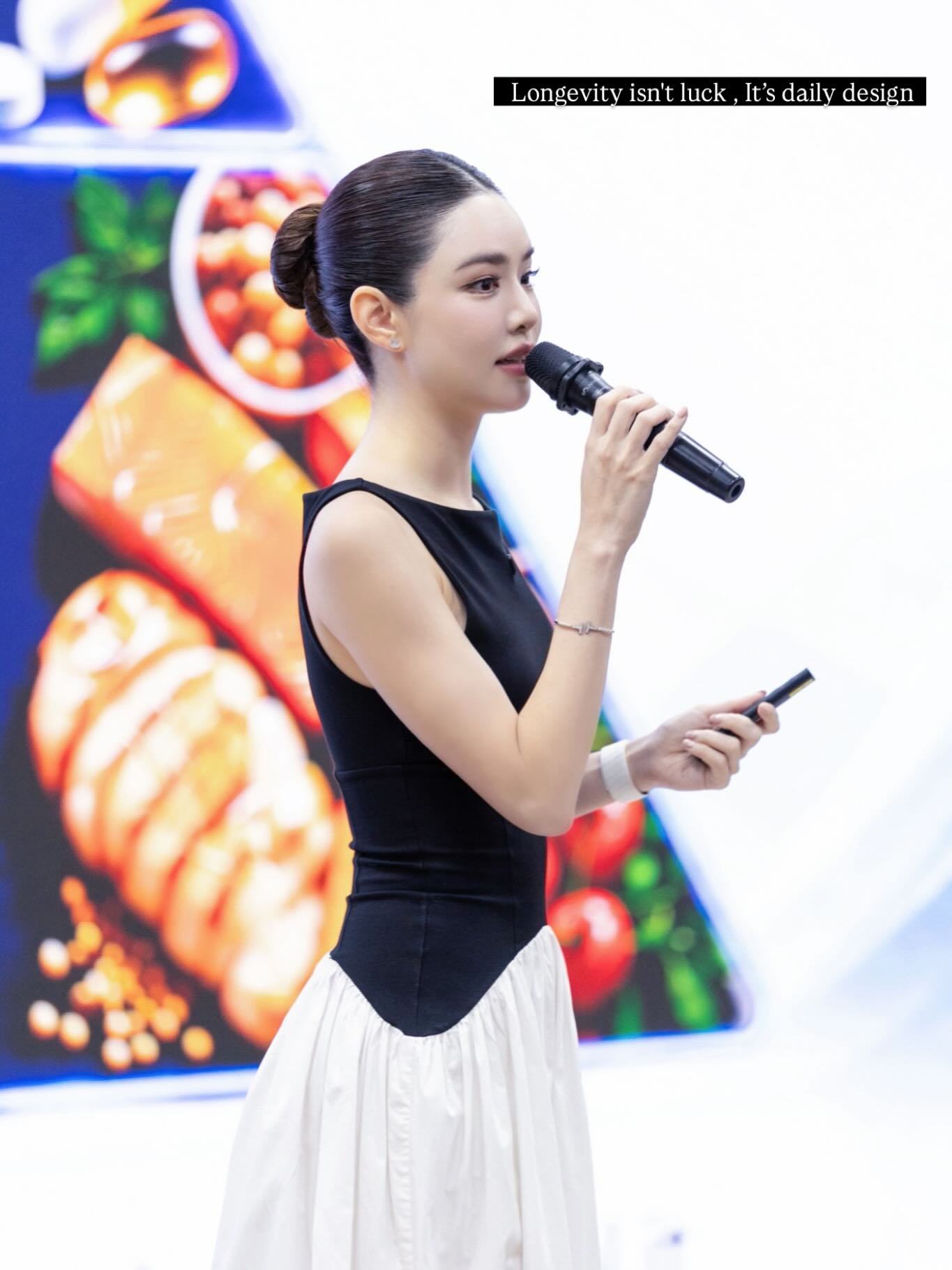 เกรซ - กาญจน์เกล้า ด้วยเศียรเกล้า