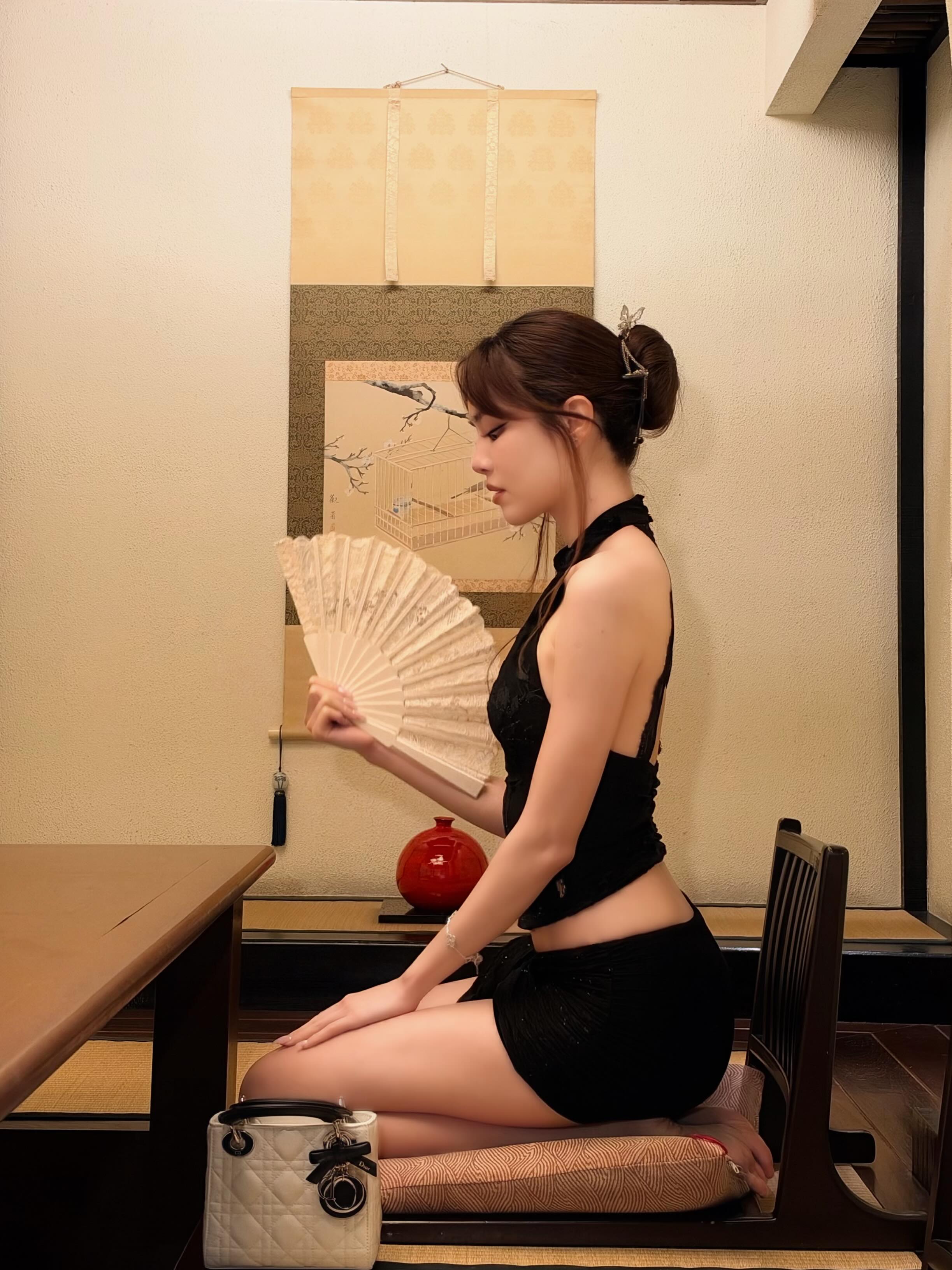 เกรซ - กาญจน์เกล้า ด้วยเศียรเกล้า