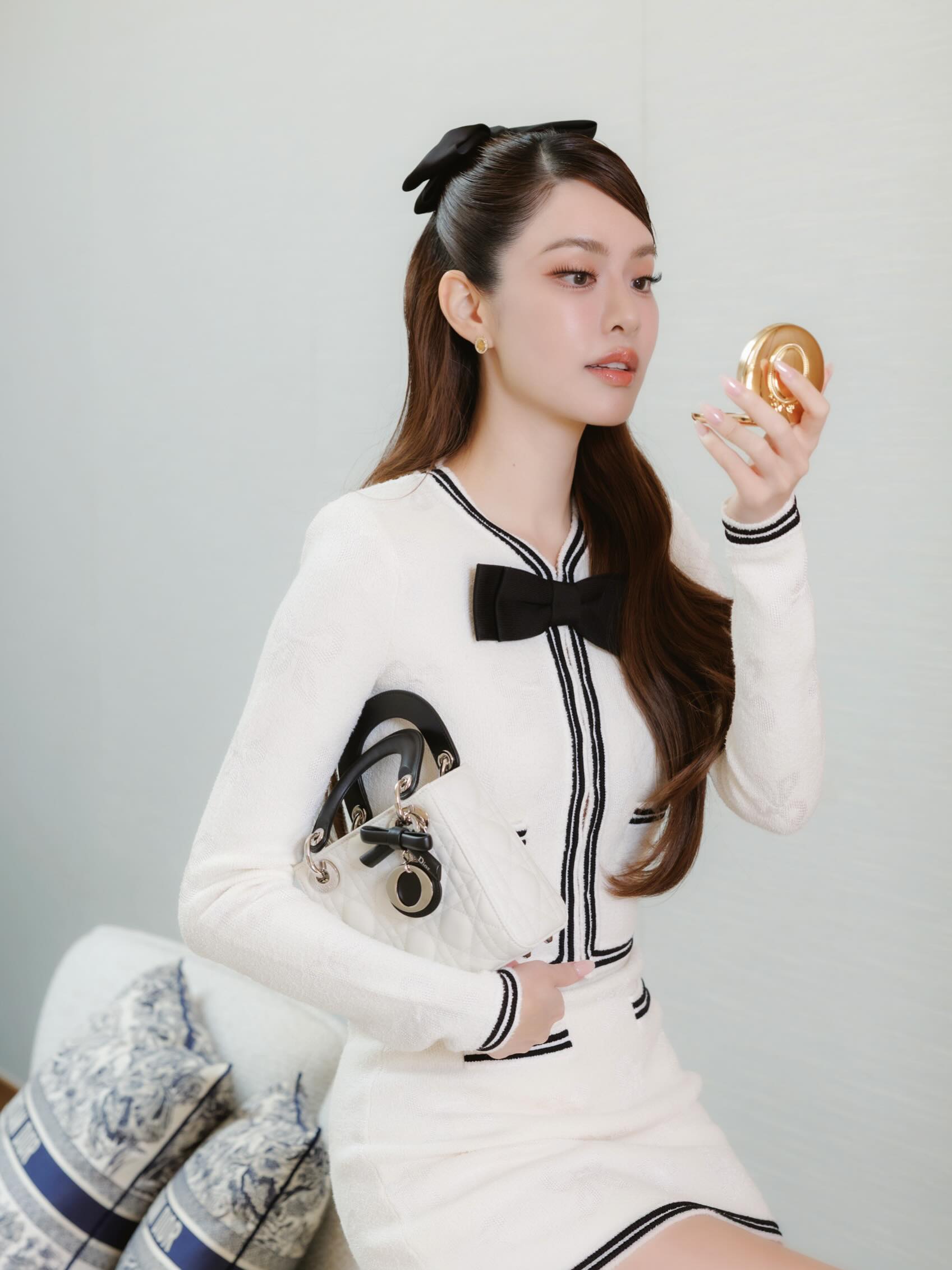 เกรซ - กาญจน์เกล้า ด้วยเศียรเกล้า