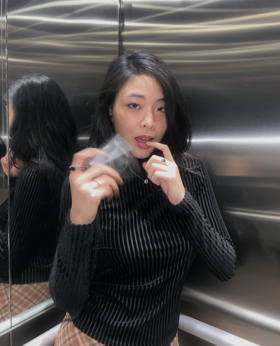 อิมเมจ - สุธิตา ชนะชัยสุวรรณ