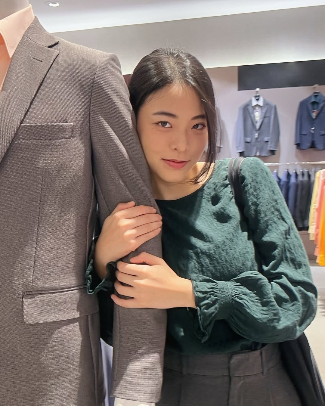 อิมเมจ - สุธิตา ชนะชัยสุวรรณ