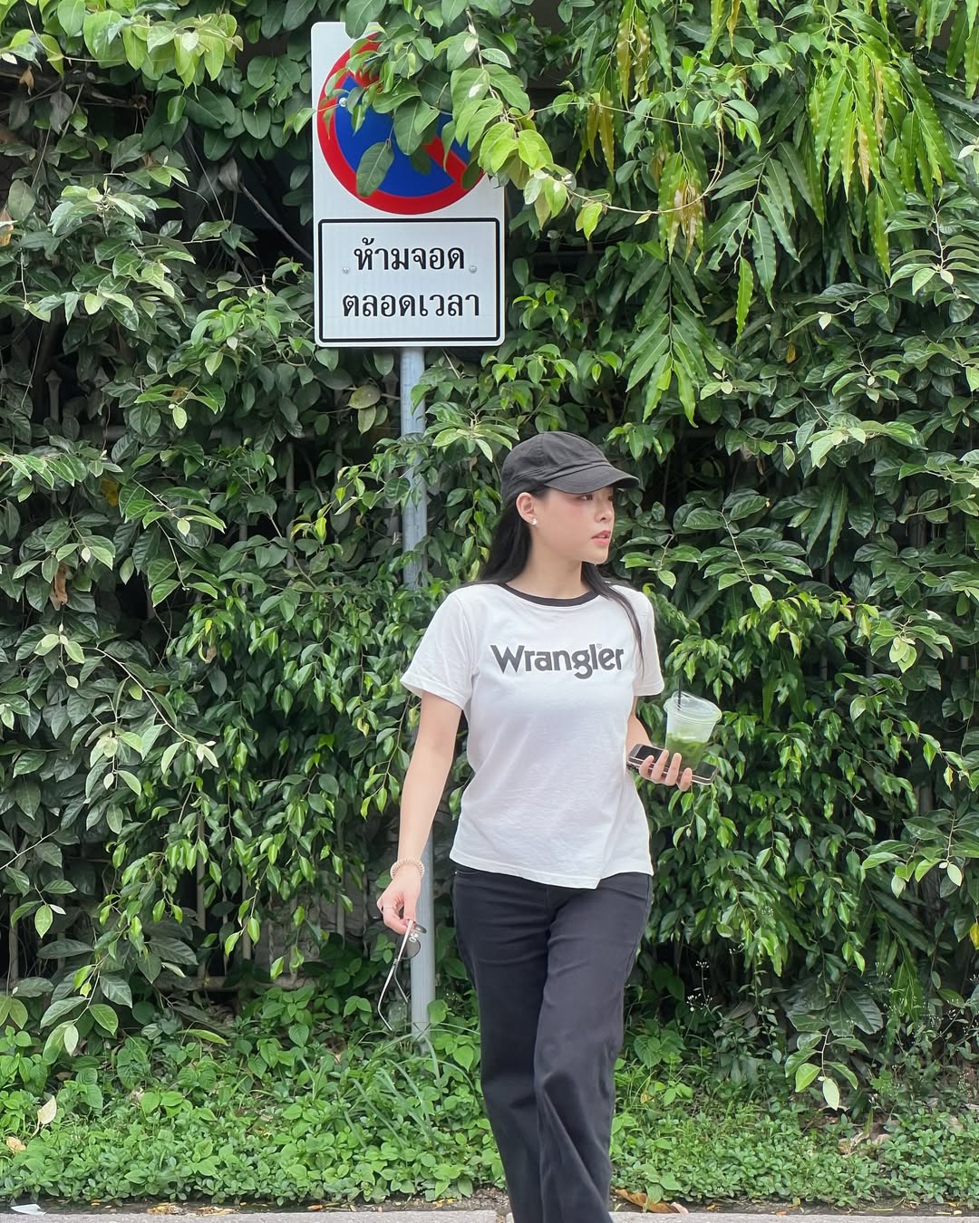 อิมเมจ - สุธิตา ชนะชัยสุวรรณ