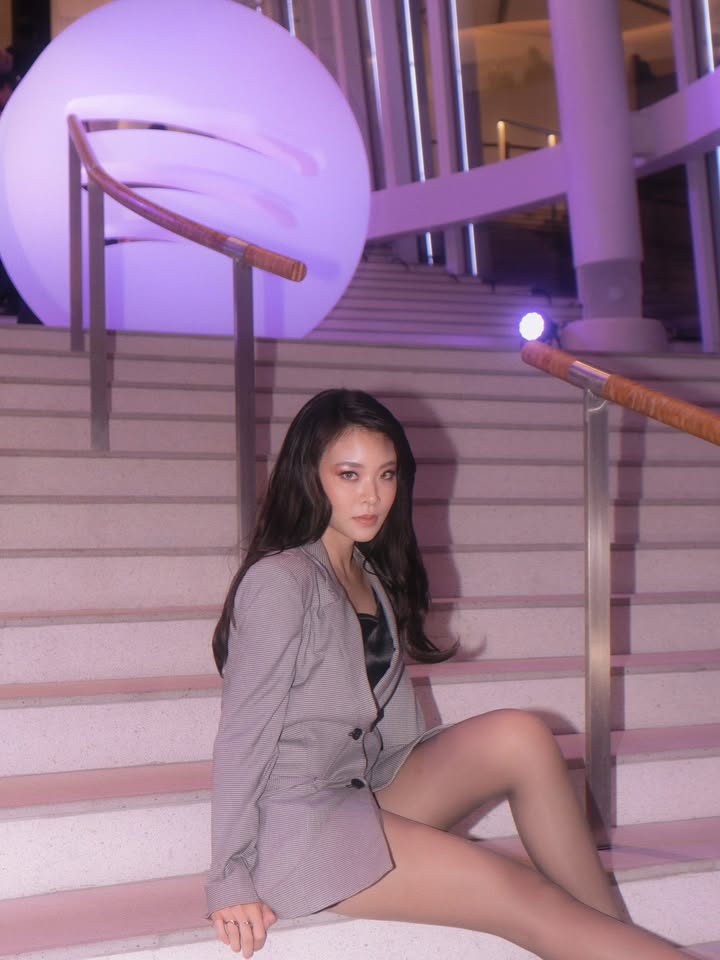 อิมเมจ - สุธิตา ชนะชัยสุวรรณ