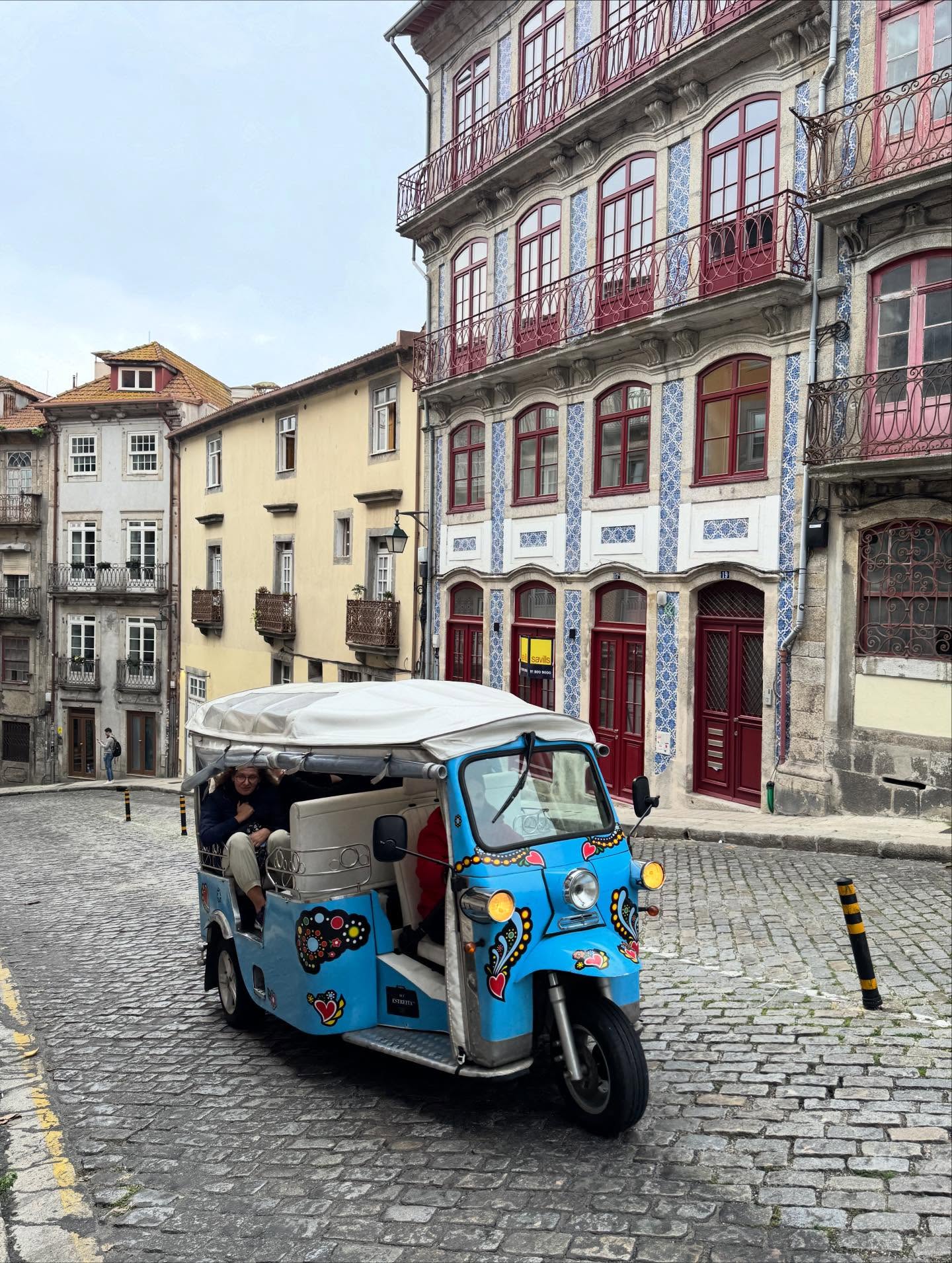 เวฟ - คูเปยจง