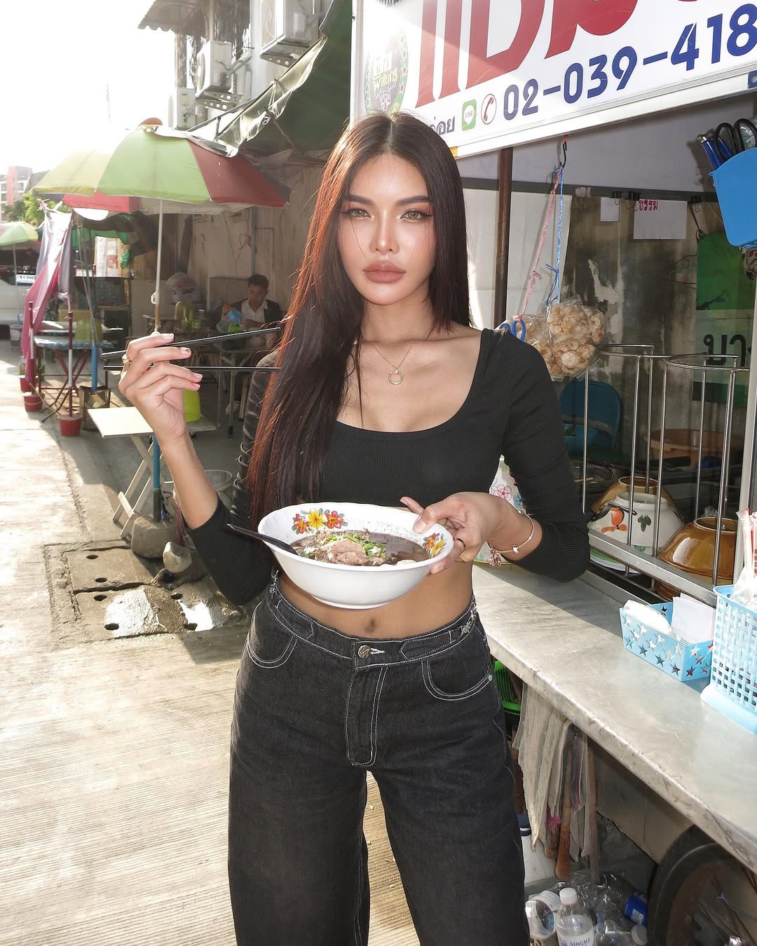 อุ้ม - ทวีพร พริ้งจำรัส
