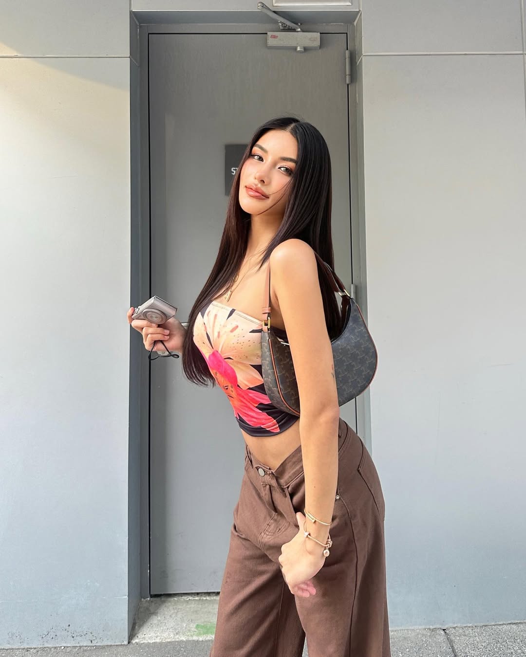 อุ้ม - ทวีพร พริ้งจำรัส