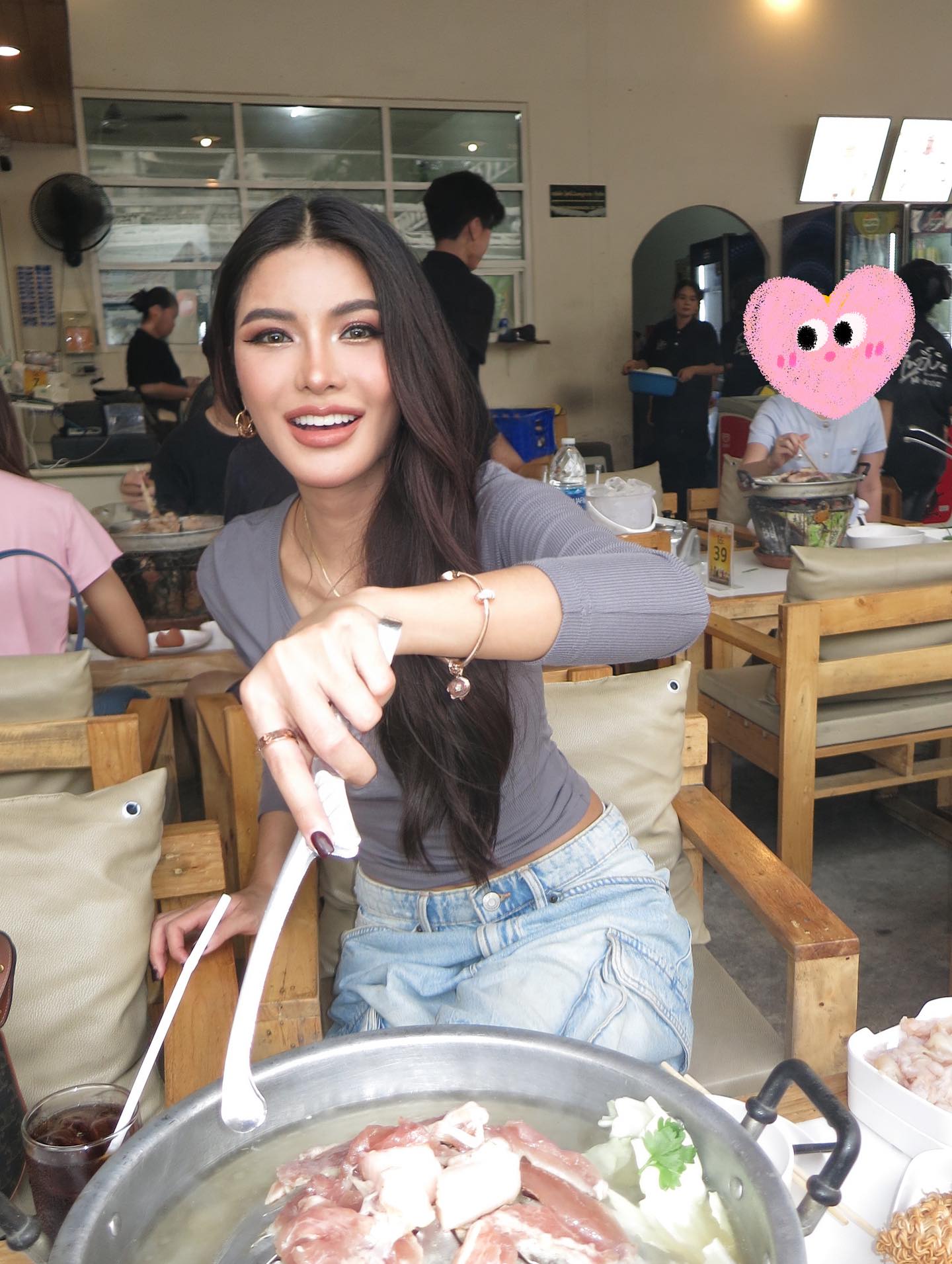 อุ้ม - ทวีพร พริ้งจำรัส
