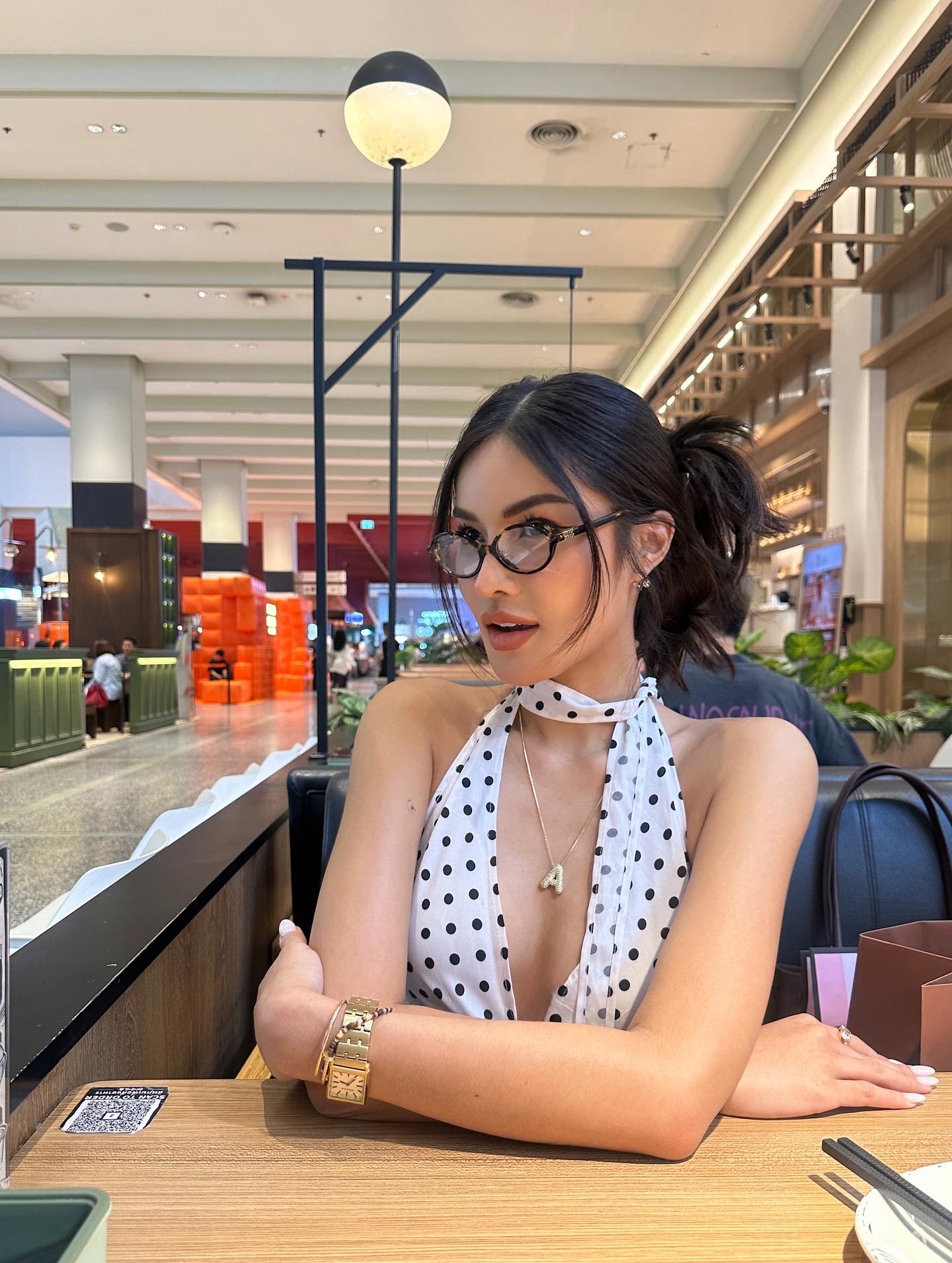 อุ้ม - ทวีพร พริ้งจำรัส