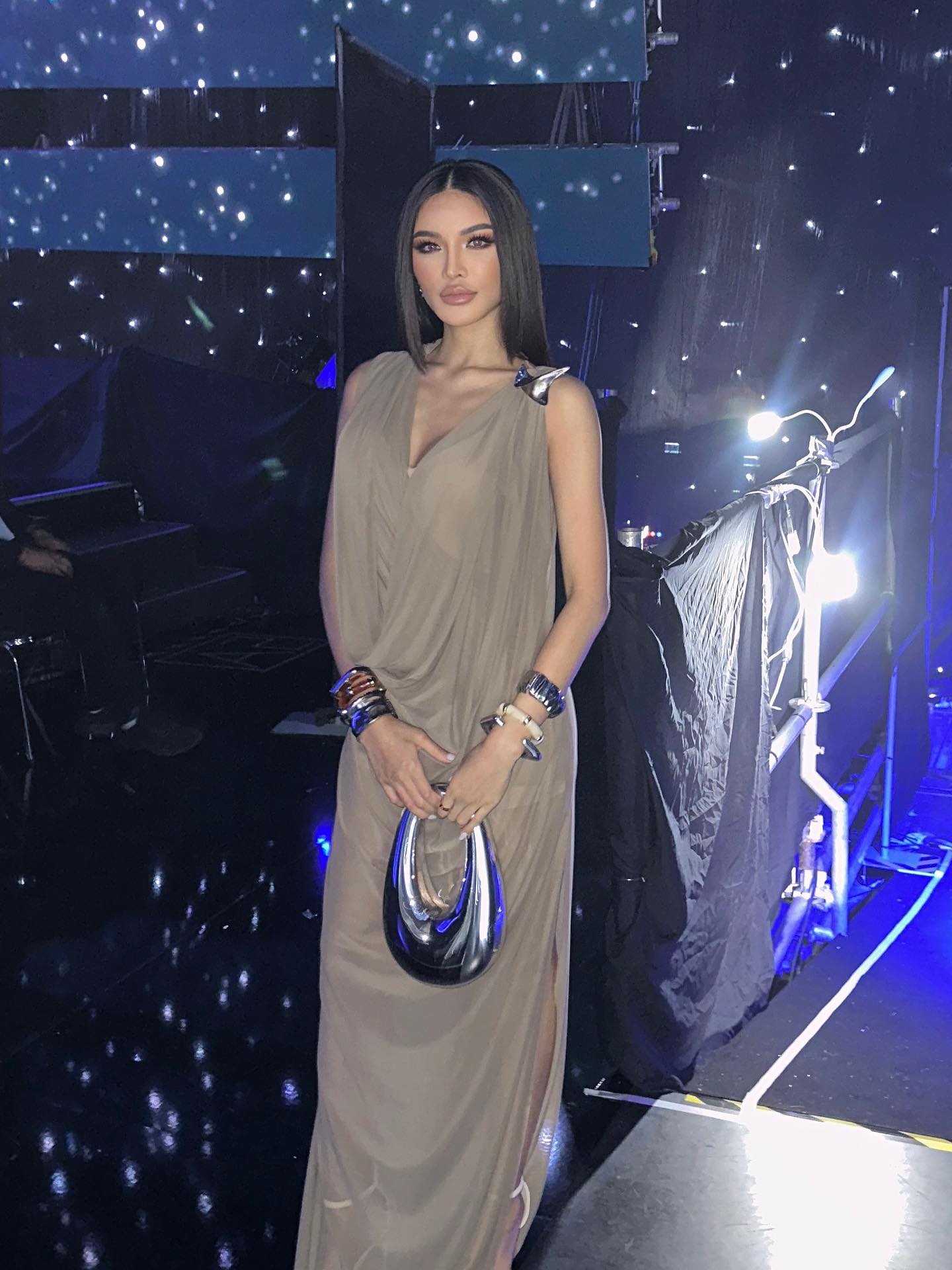 อุ้ม - ทวีพร พริ้งจำรัส
