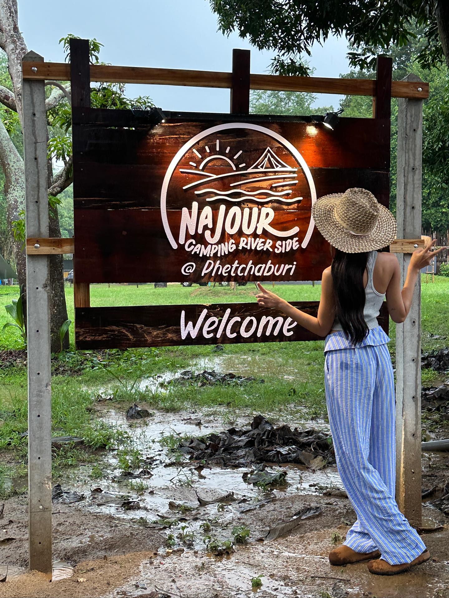 อุ้ม - ทวีพร พริ้งจำรัส