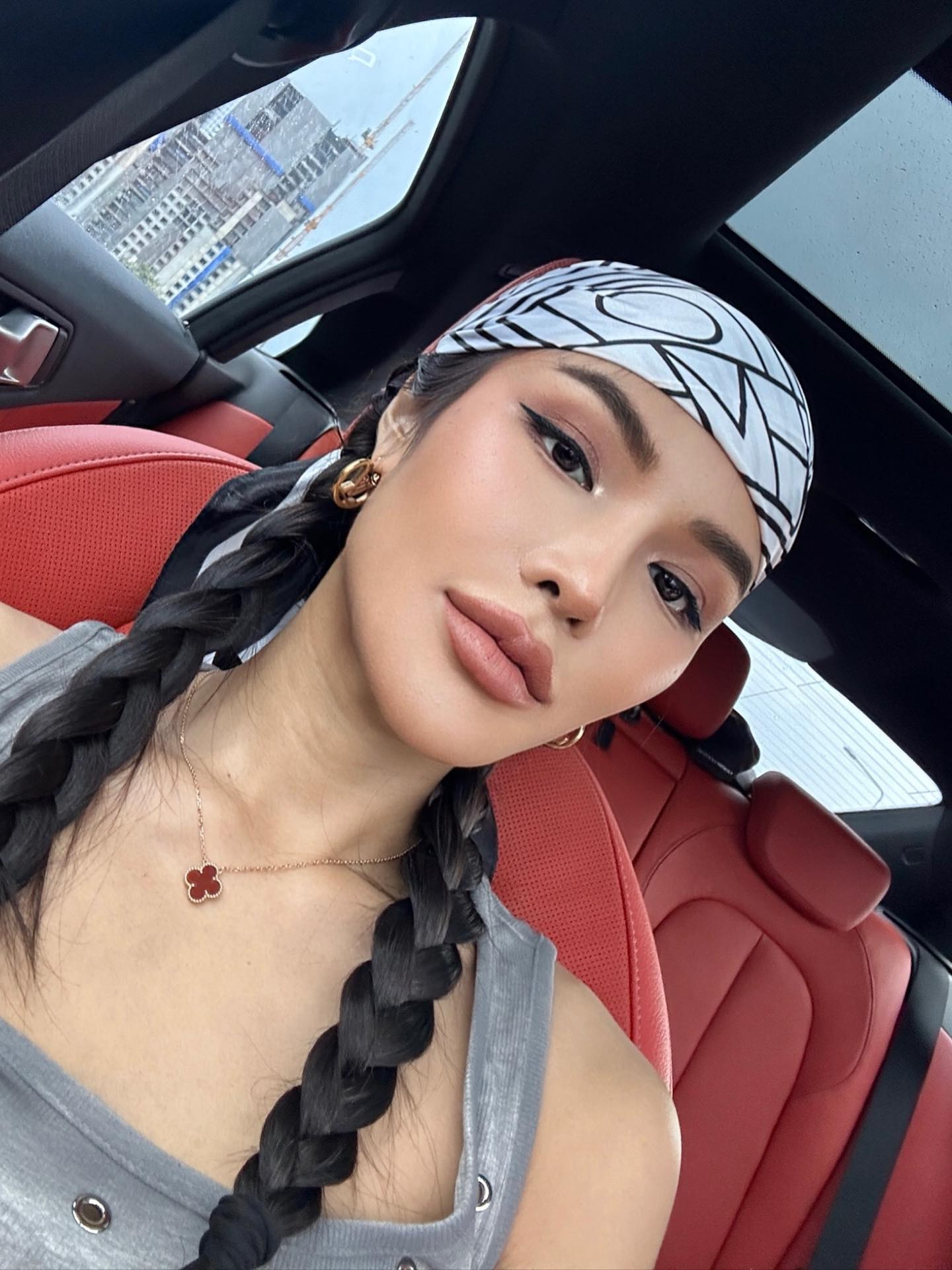 อุ้ม - ทวีพร พริ้งจำรัส