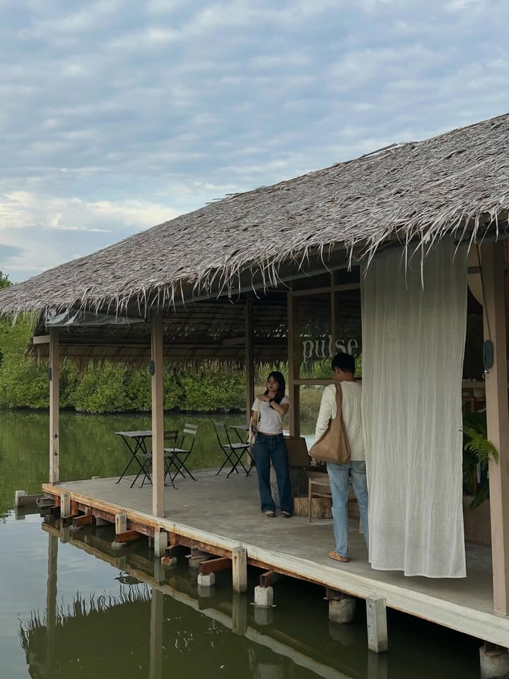 อุ้ม - ทวีพร พริ้งจำรัส