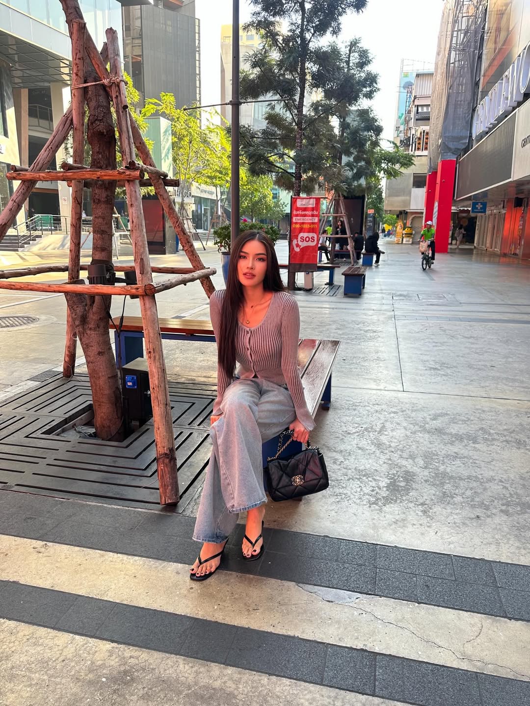 อุ้ม - ทวีพร พริ้งจำรัส