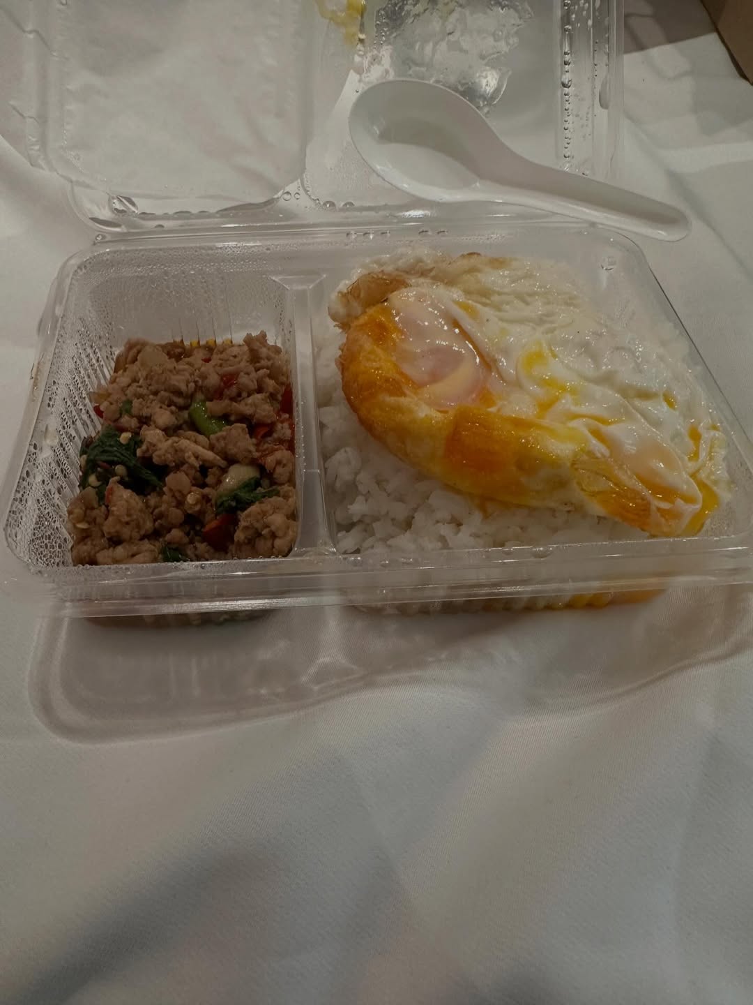 อุ้ม - ทวีพร พริ้งจำรัส