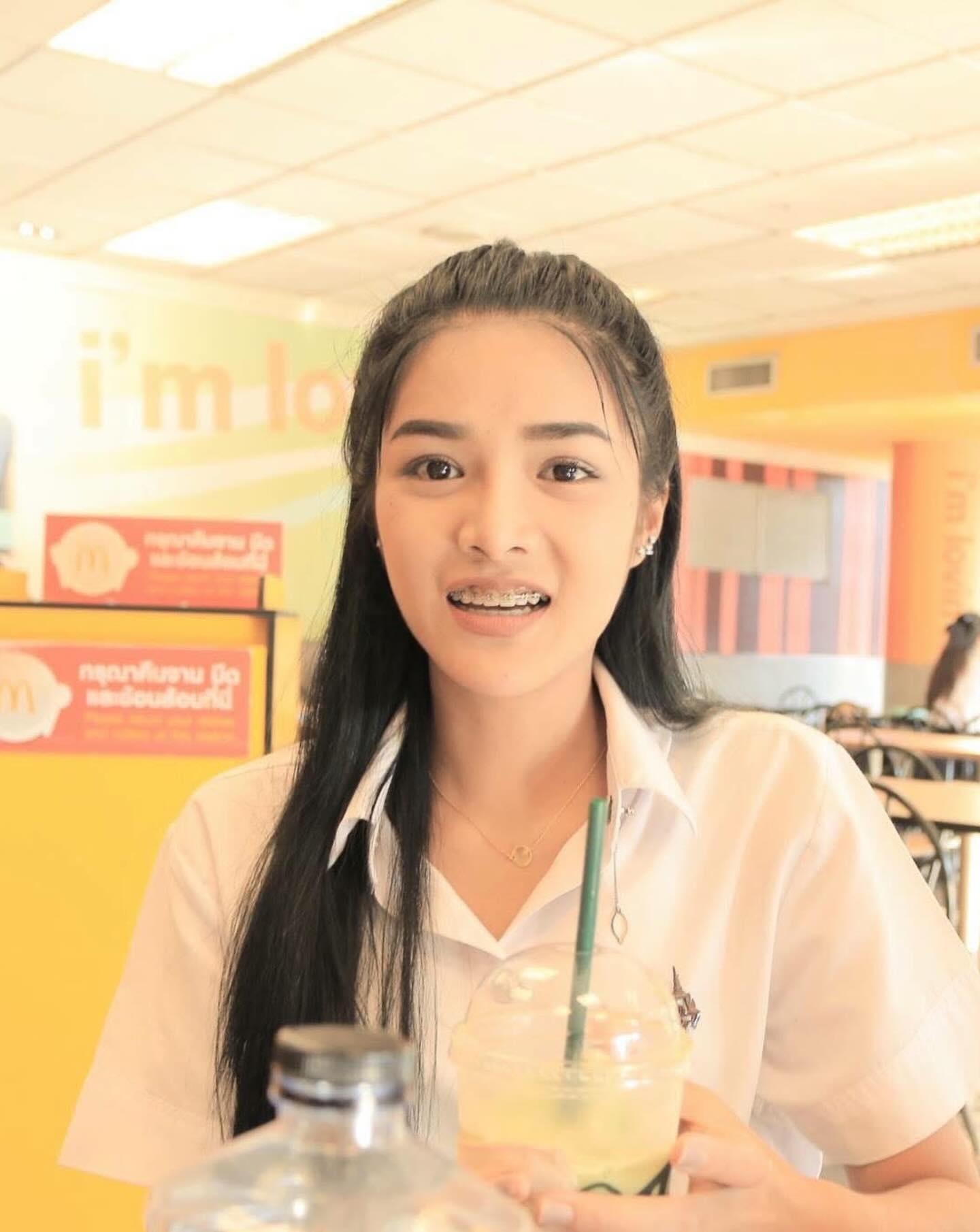 อุ้ม - ทวีพร พริ้งจำรัส