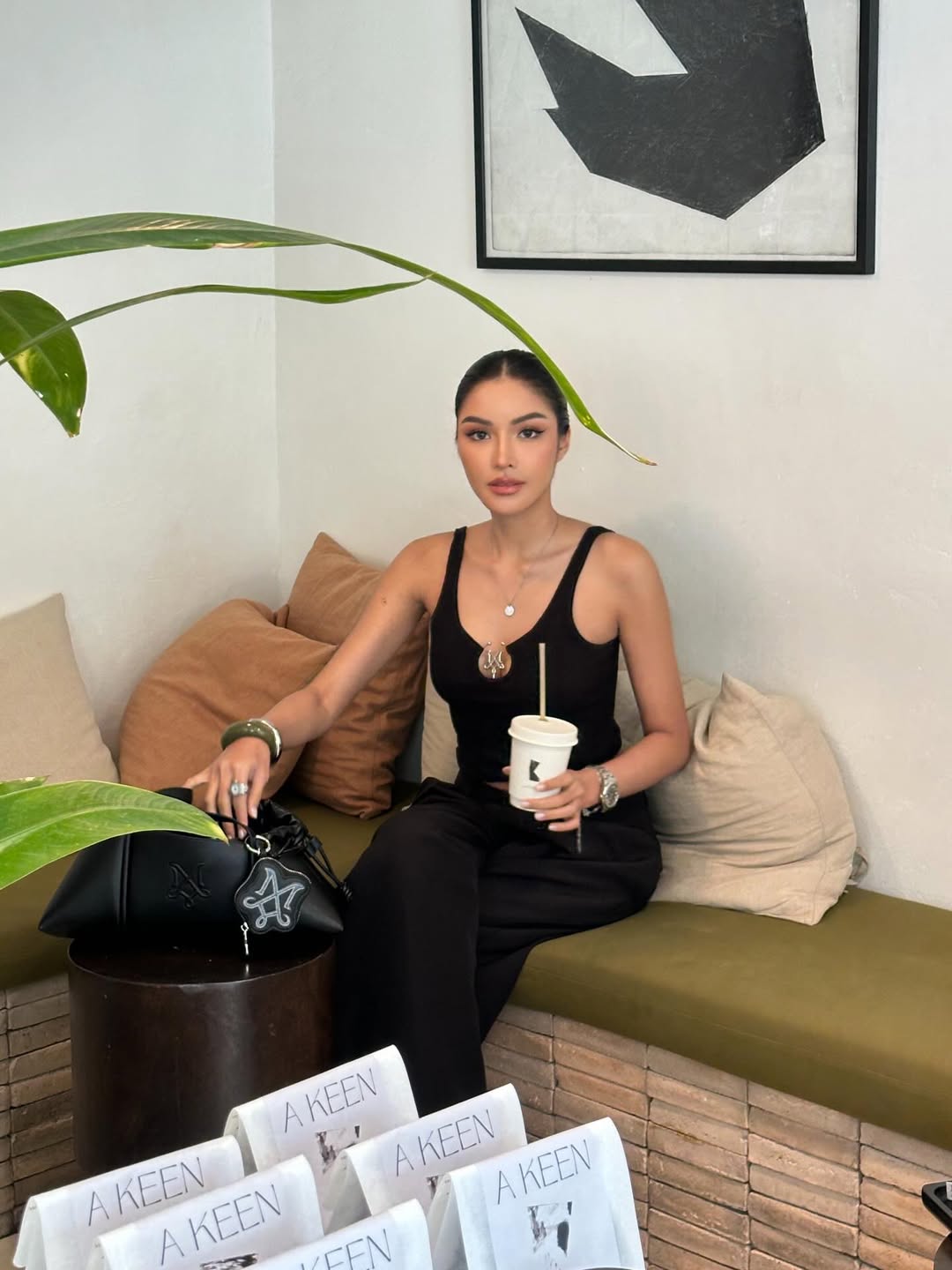 อุ้ม - ทวีพร พริ้งจำรัส