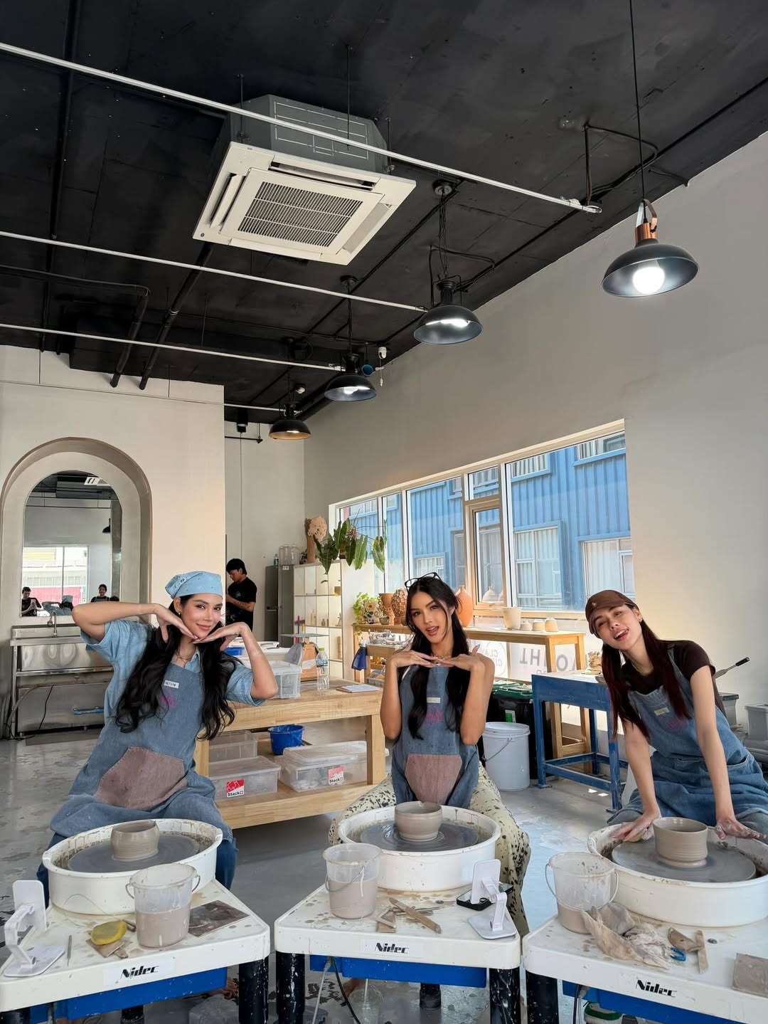 อุ้ม - ทวีพร พริ้งจำรัส