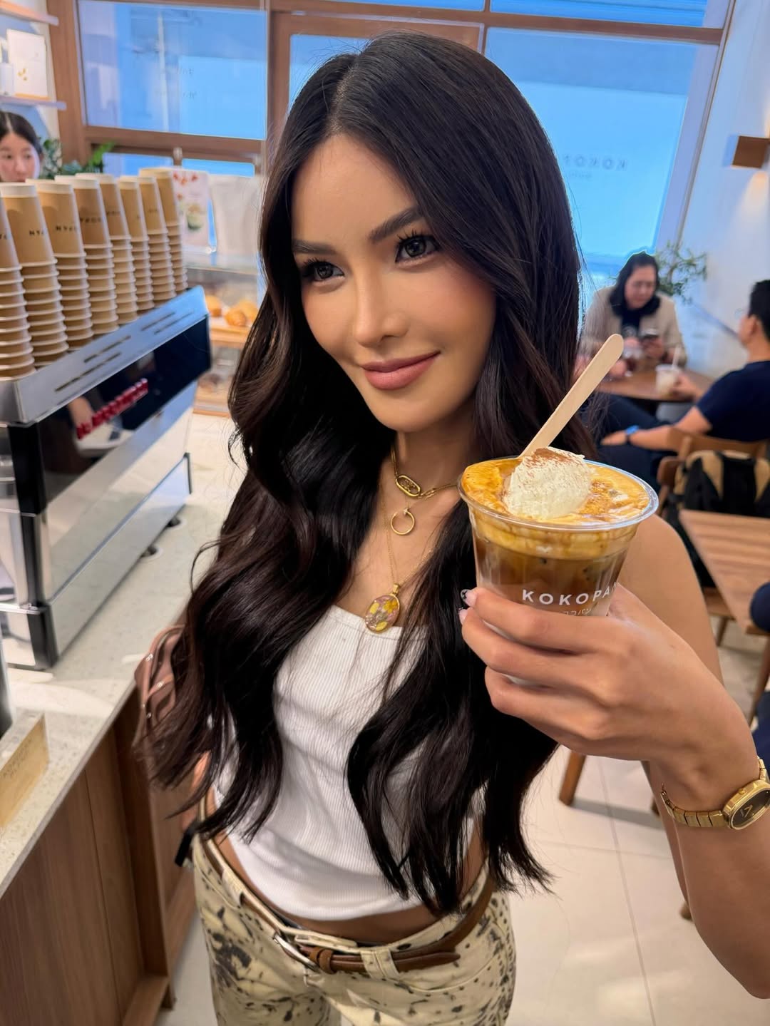 อุ้ม - ทวีพร พริ้งจำรัส