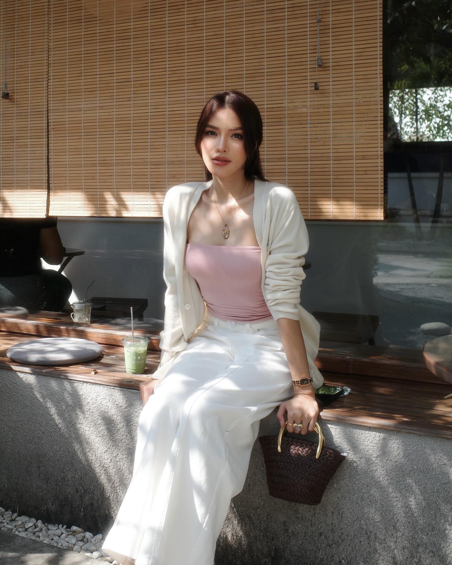 อุ้ม - ทวีพร พริ้งจำรัส