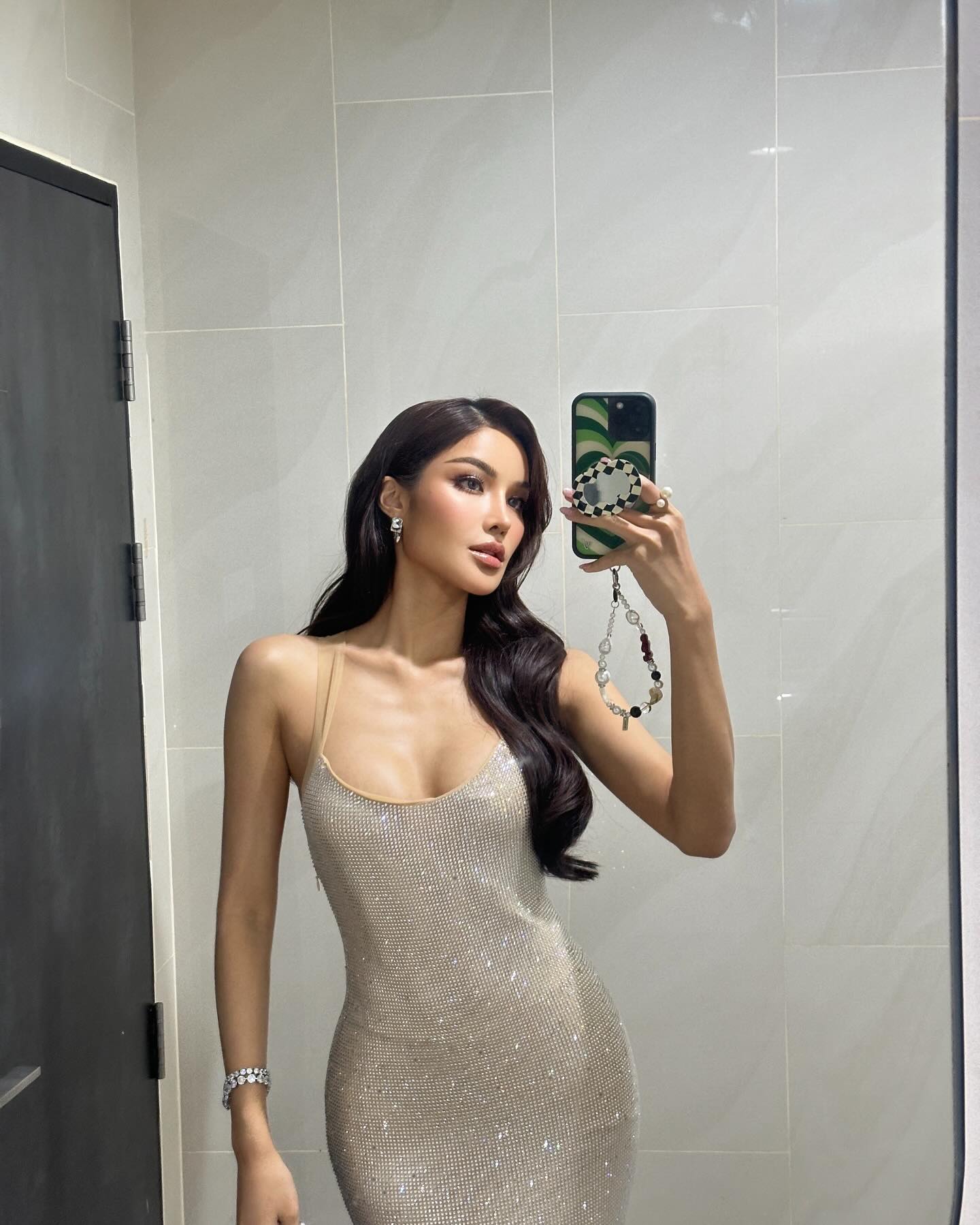 อุ้ม - ทวีพร พริ้งจำรัส