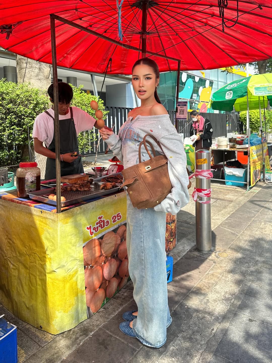 อุ้ม - ทวีพร พริ้งจำรัส