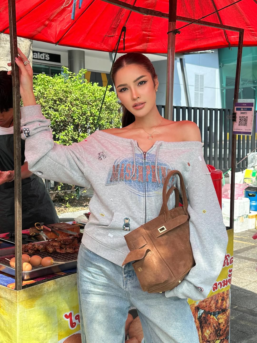 อุ้ม - ทวีพร พริ้งจำรัส