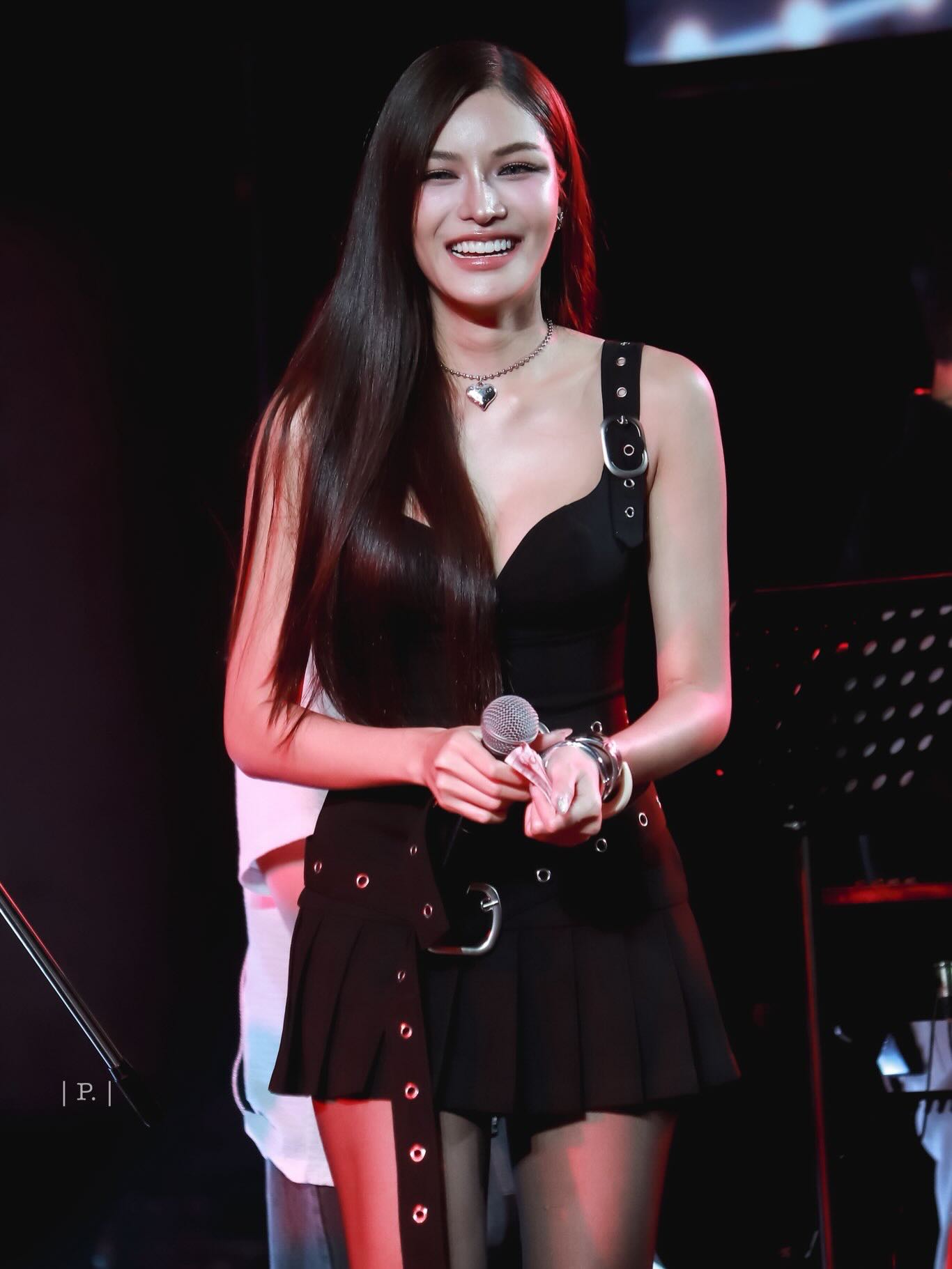 อุ้ม - ทวีพร พริ้งจำรัส