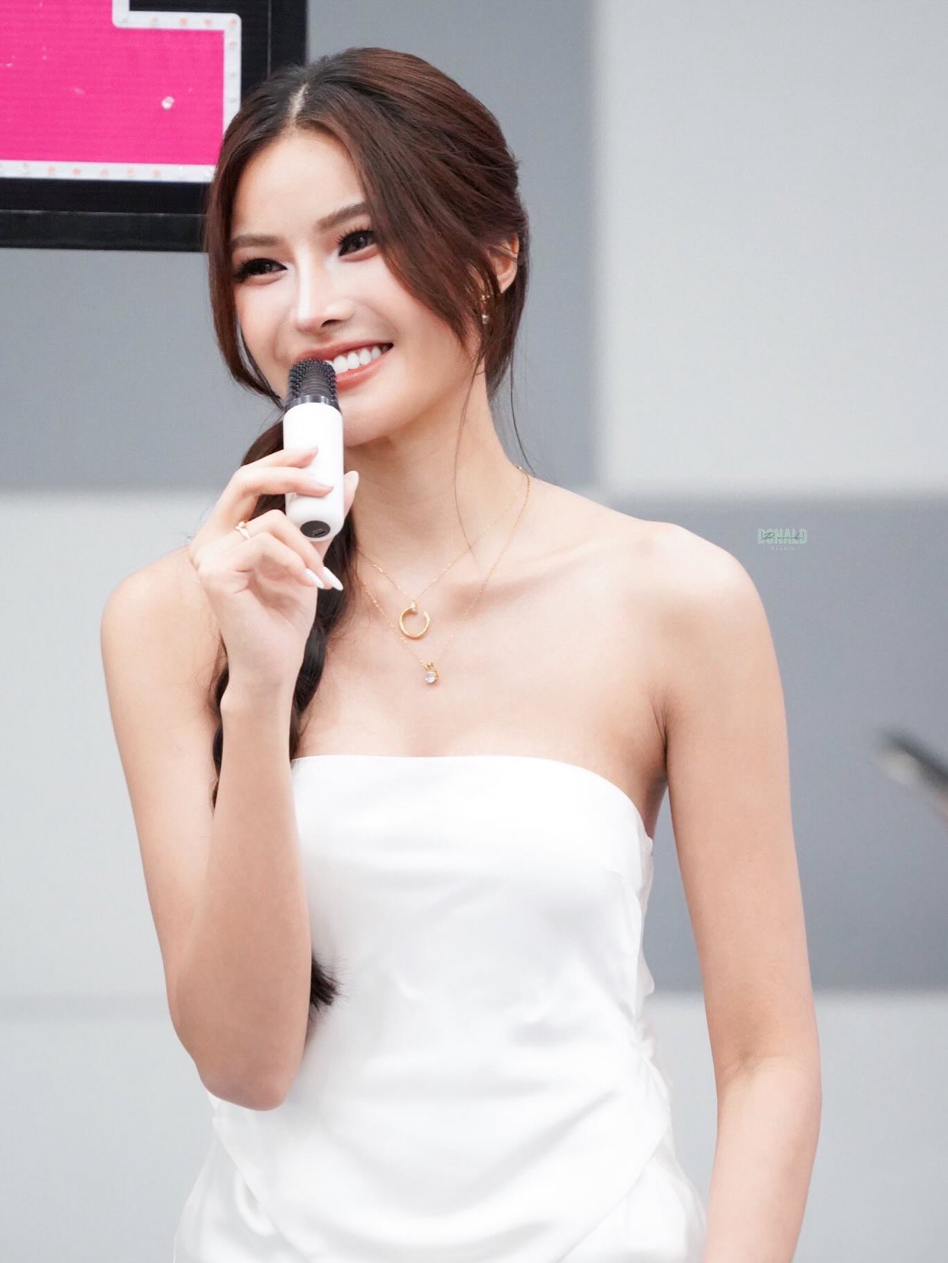 อุ้ม - ทวีพร พริ้งจำรัส