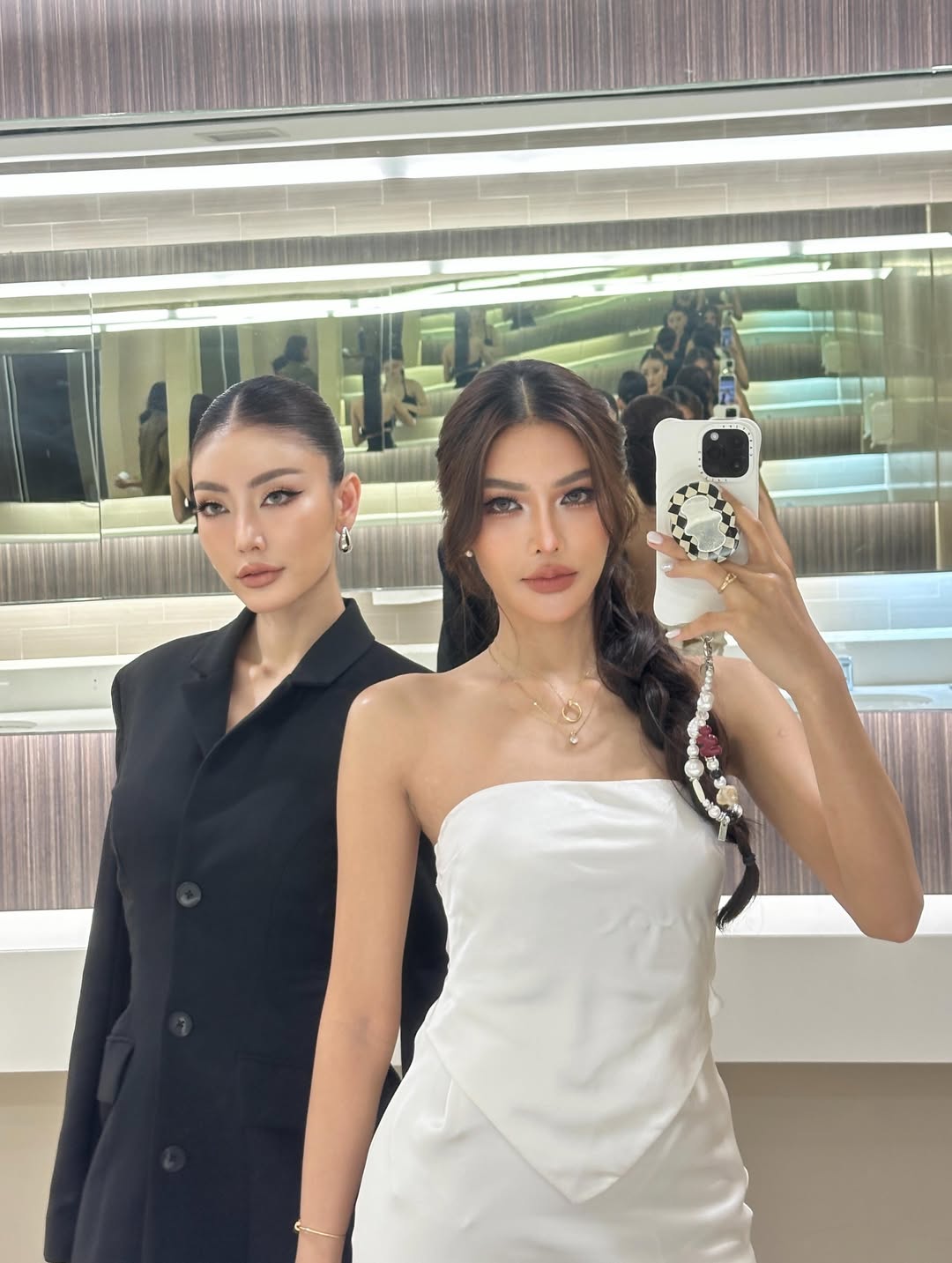 อุ้ม - ทวีพร พริ้งจำรัส