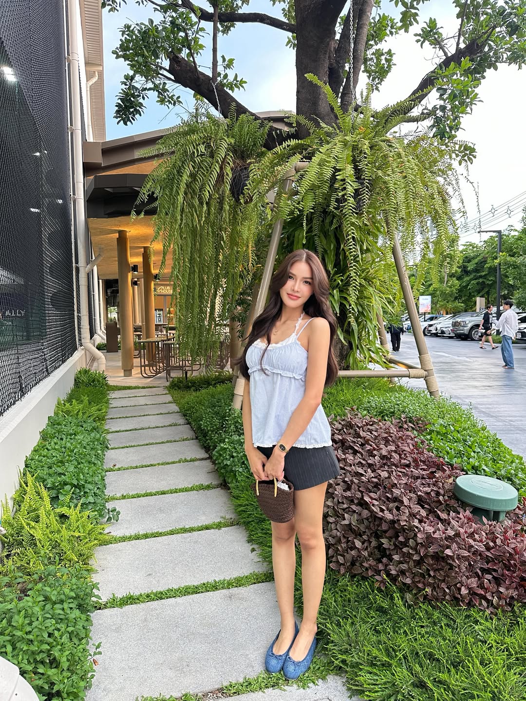 อุ้ม - ทวีพร พริ้งจำรัส