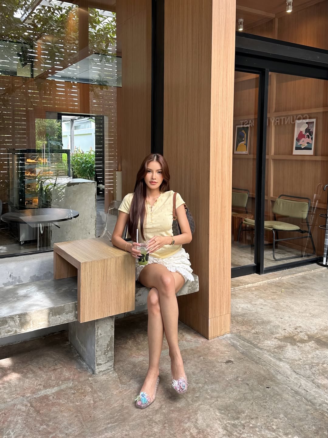 อุ้ม - ทวีพร พริ้งจำรัส