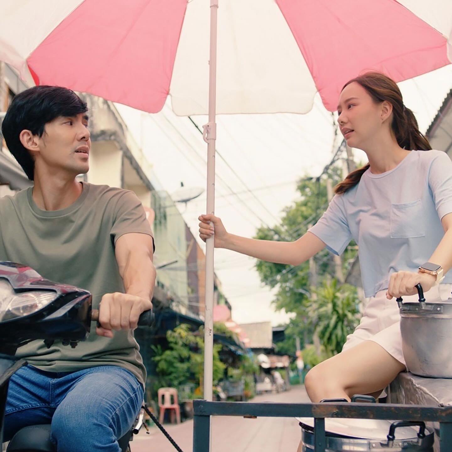 เต้ย - จรินทร์พร จุนเกียรติ