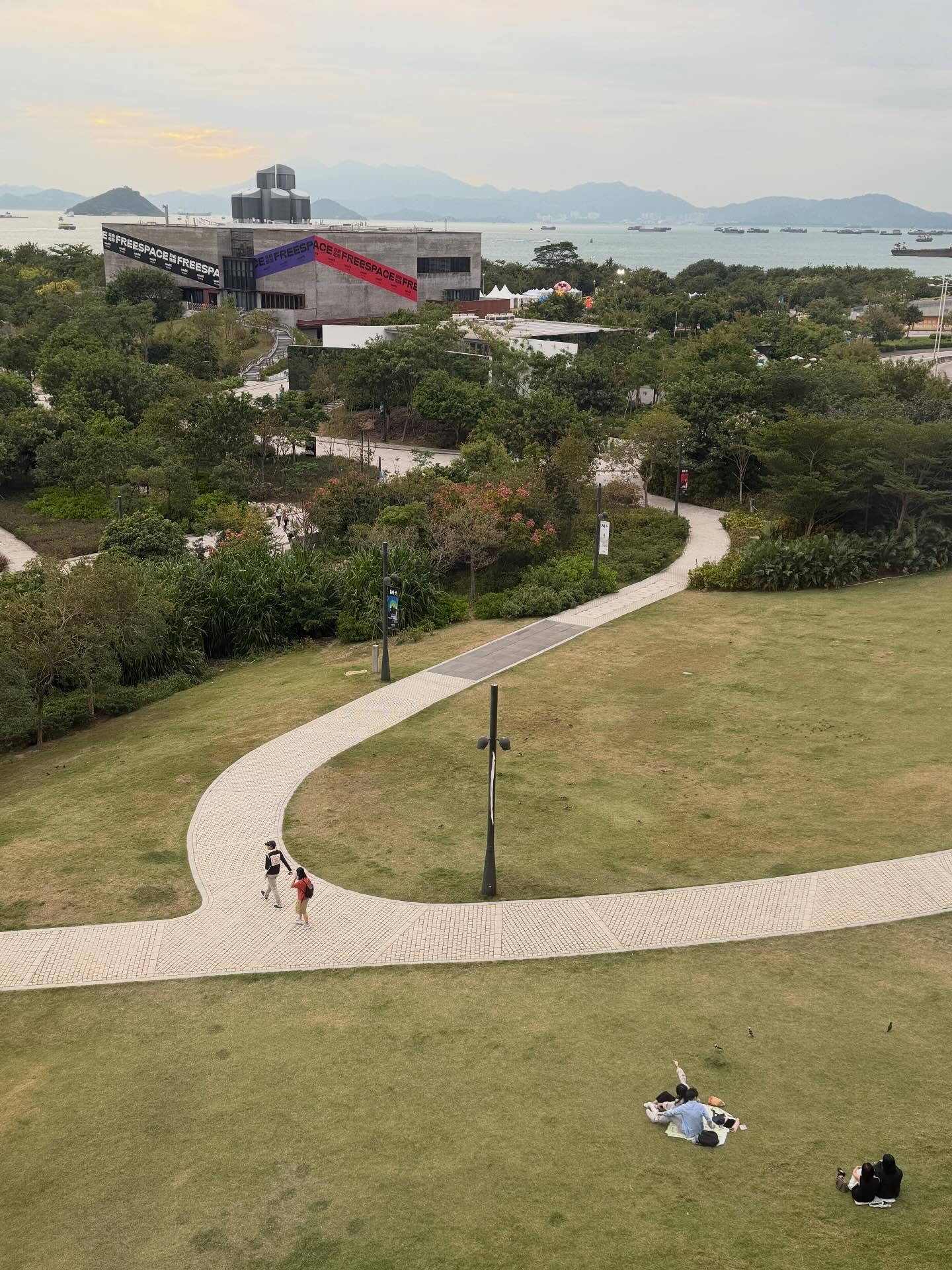 เต้ย - จรินทร์พร จุนเกียรติ