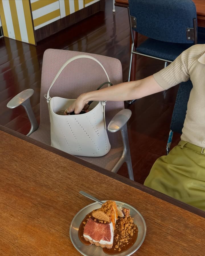 เต้ย - จรินทร์พร จุนเกียรติ