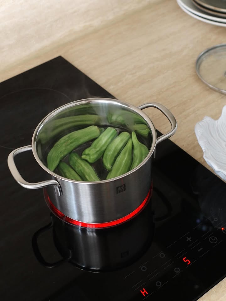 เต้ย - จรินทร์พร จุนเกียรติ