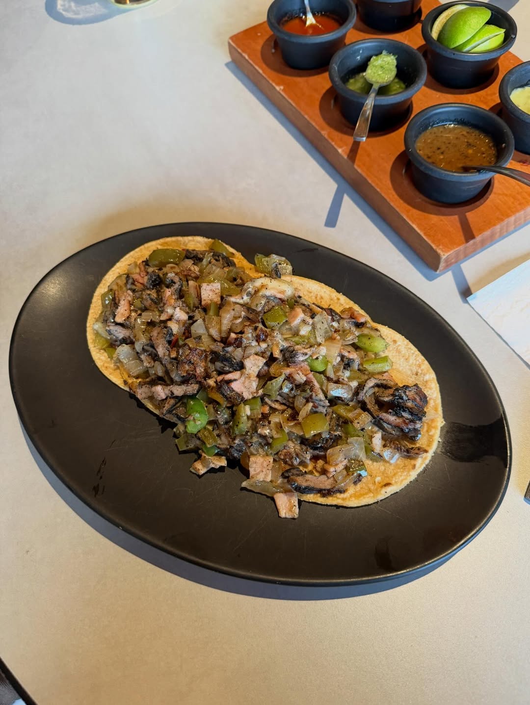 เต้ย - จรินทร์พร จุนเกียรติ